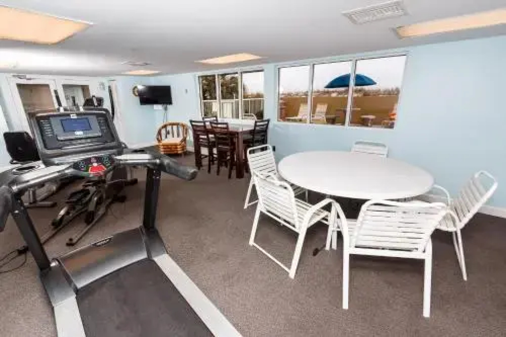 Pelican Isle 309 by RedAwning