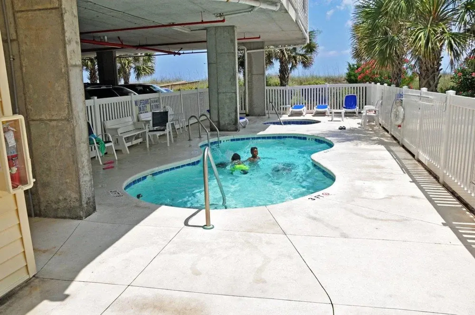 Ambassador Villas 401