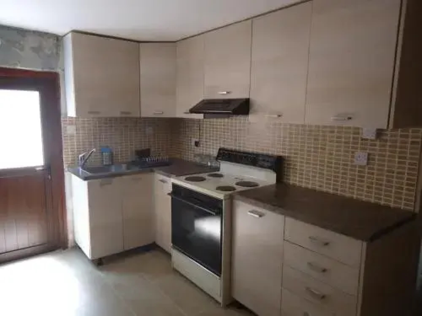 P.S.N. Platres Flats