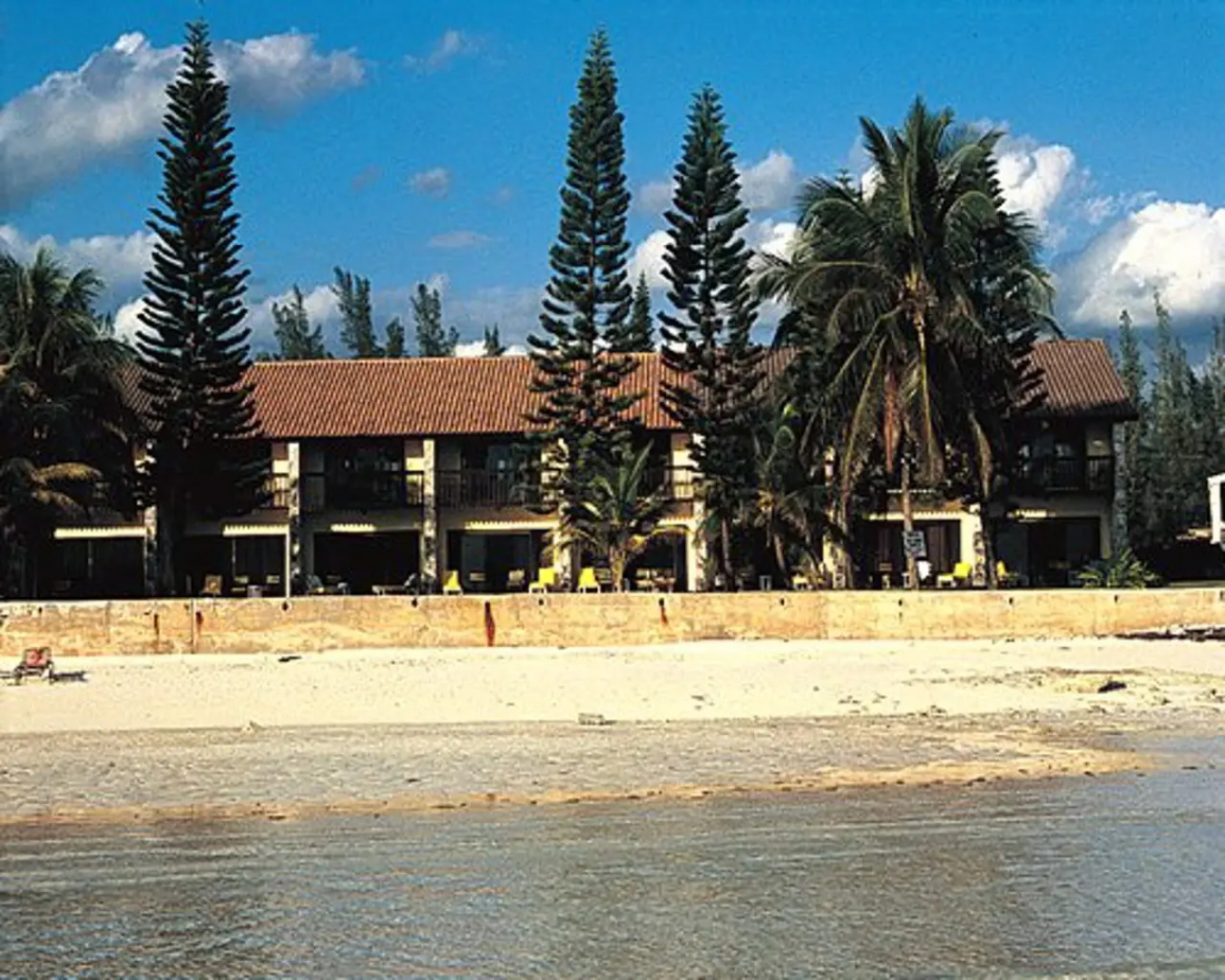 Mayfield Beach & Tennis Club