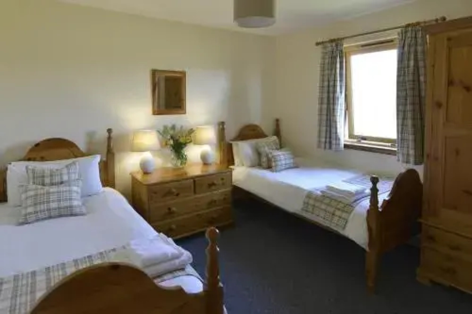 Drumcroy Lodges