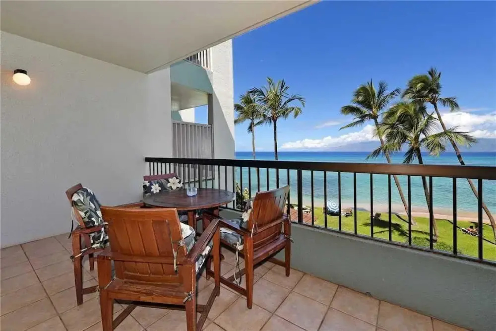 Hale Mahina #b102 1 Bedroom Condo by RedAwning