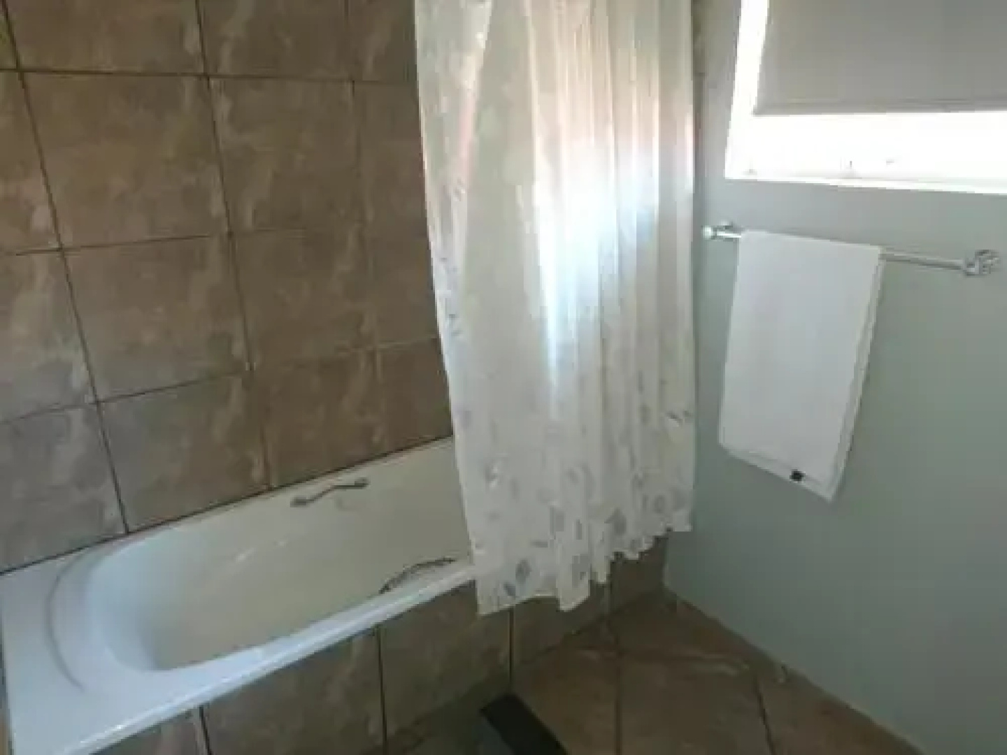 Razel Lodge