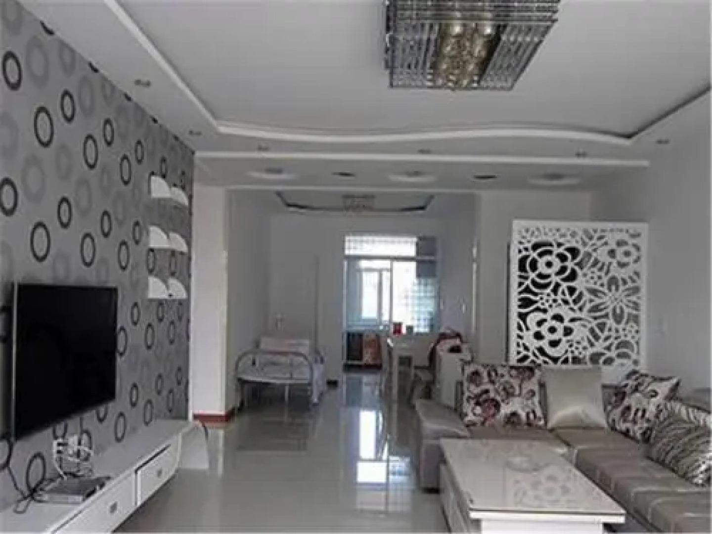 Autumn Populars Family Guesthouse
