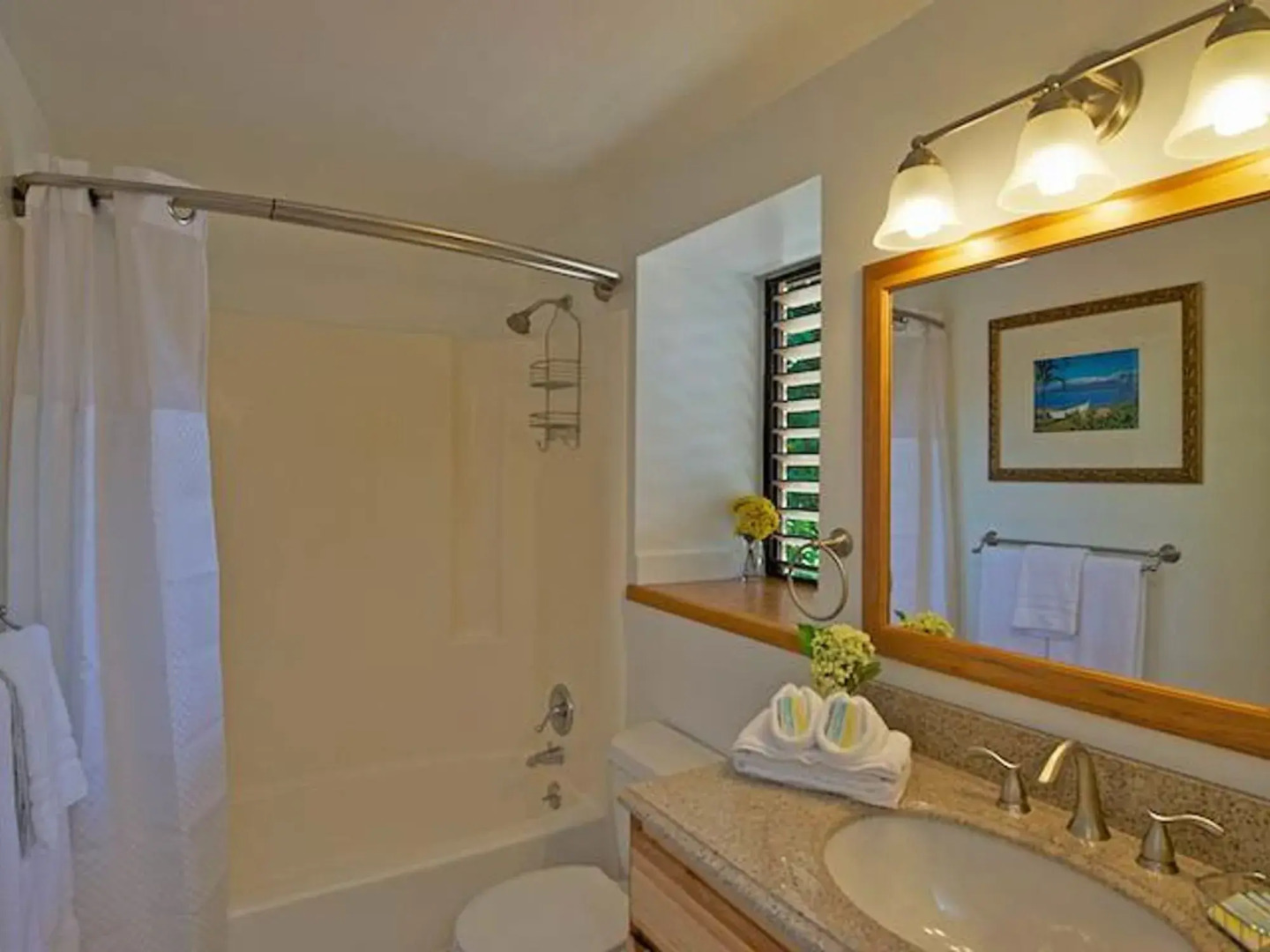 Pohailani #201 Studio Bedroom Condo by RedAwning