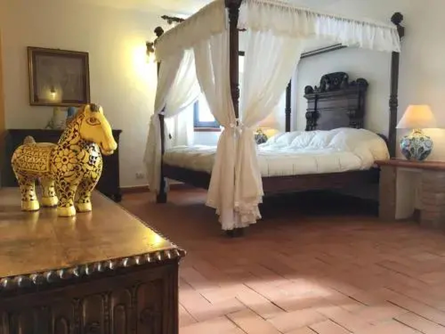 San Valentino Abbazia XIII sec. "La Farm House"