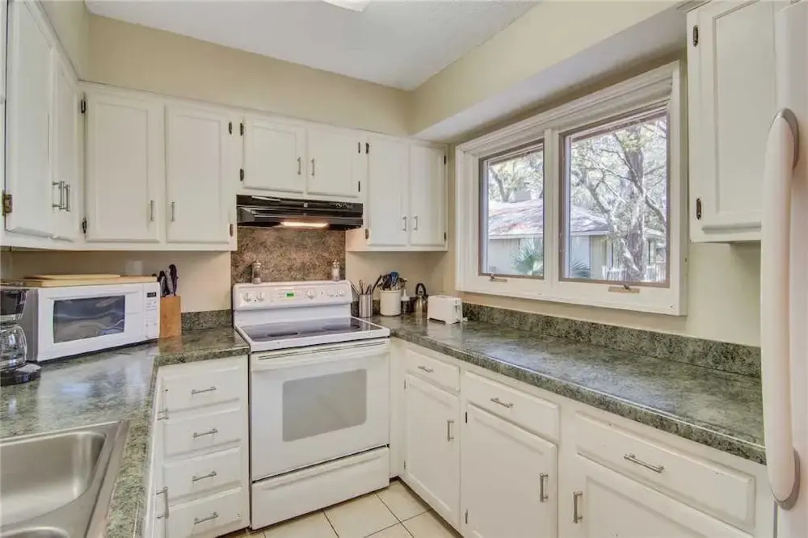 Summerwind 1123 by RedAwning