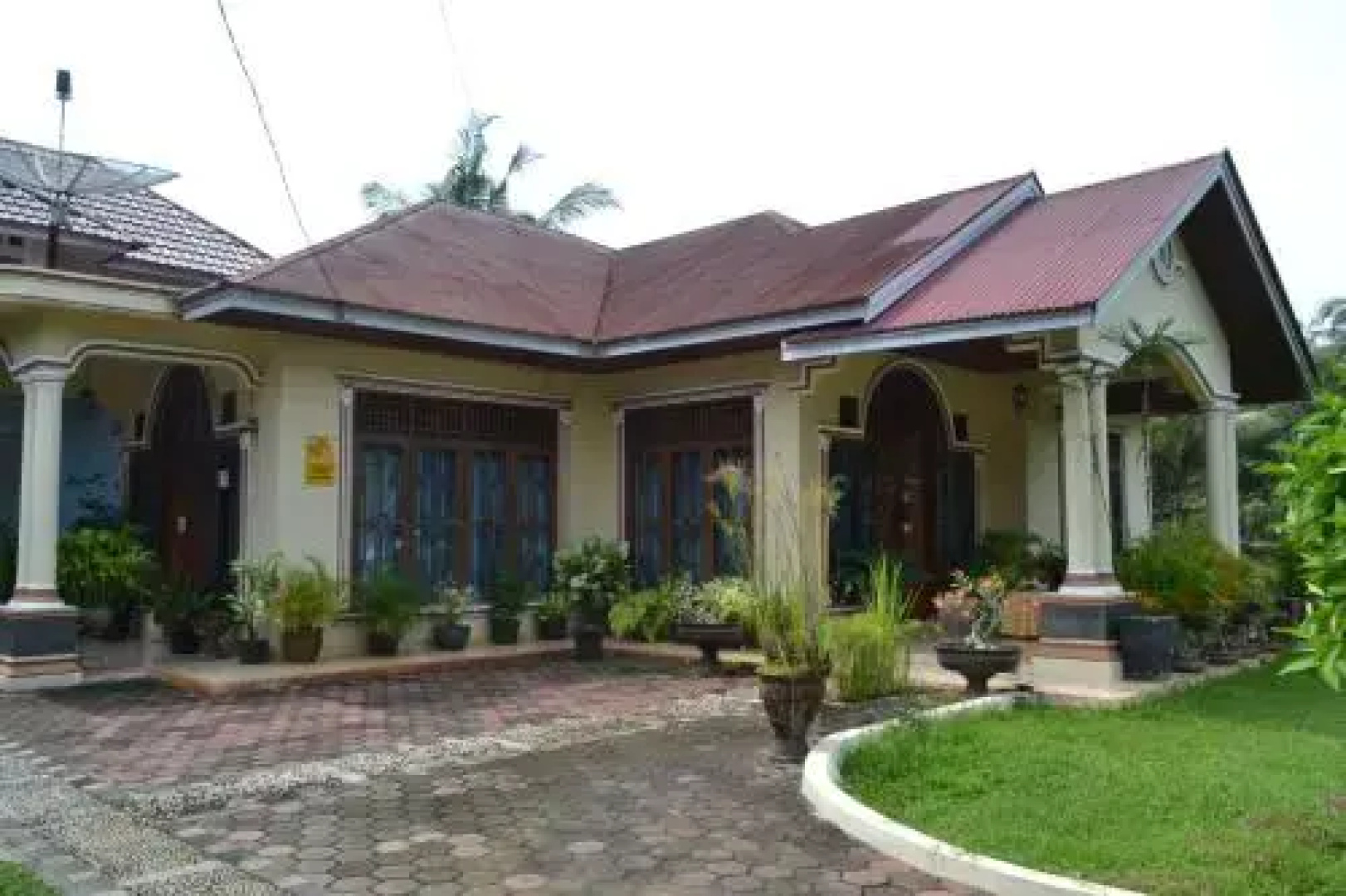 Guspriadi Homestay Madani