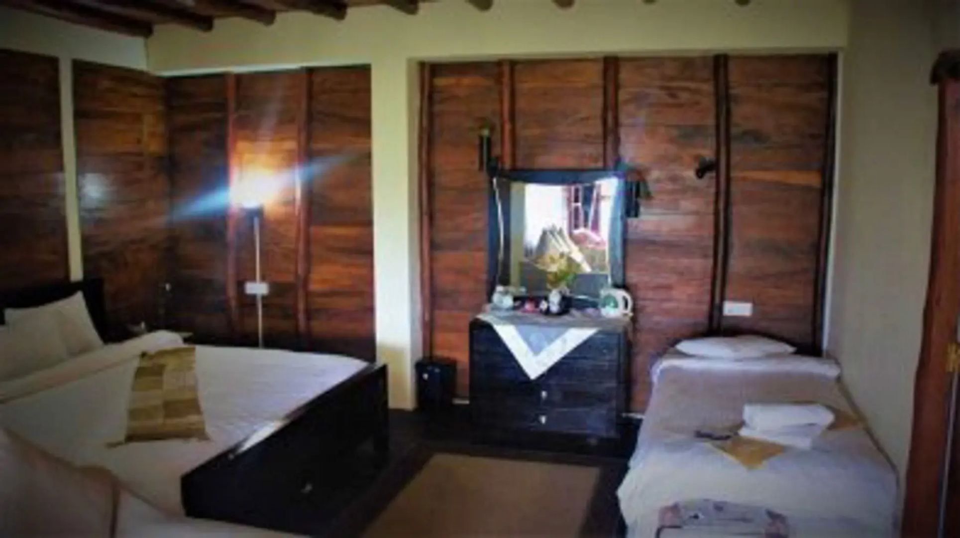 Yoho Tea Garden Cottage