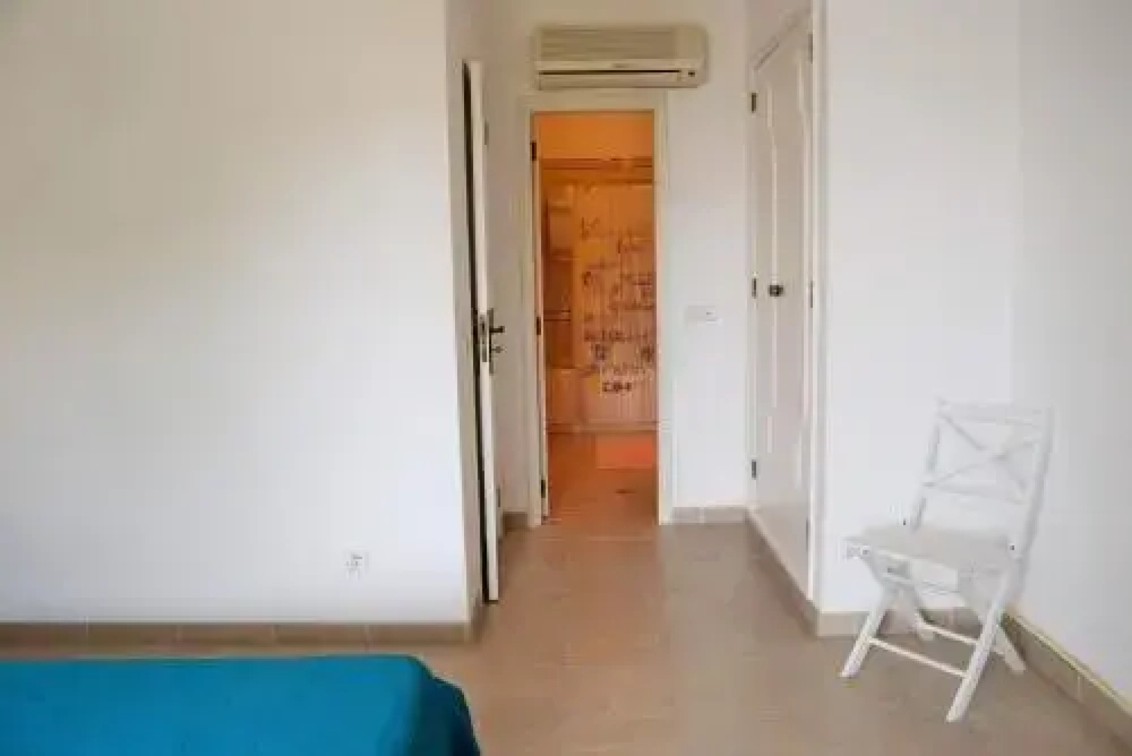 Eden Villas Red