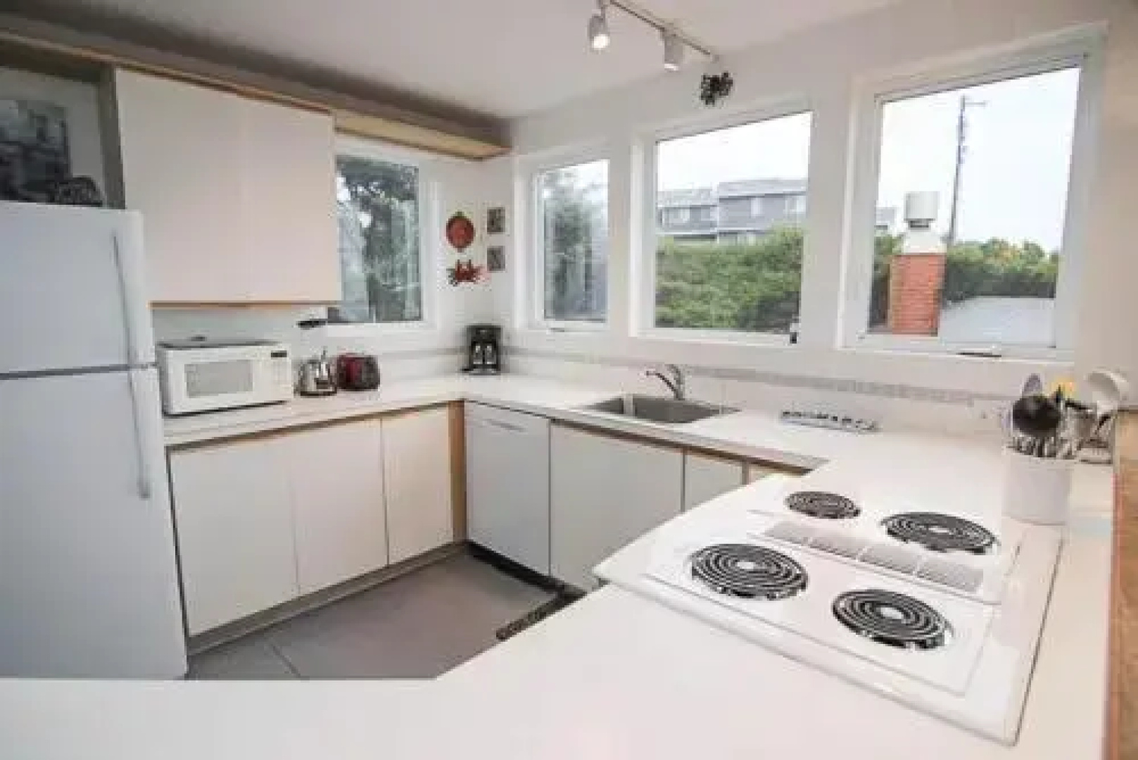 1058 Beach (MCA 59)