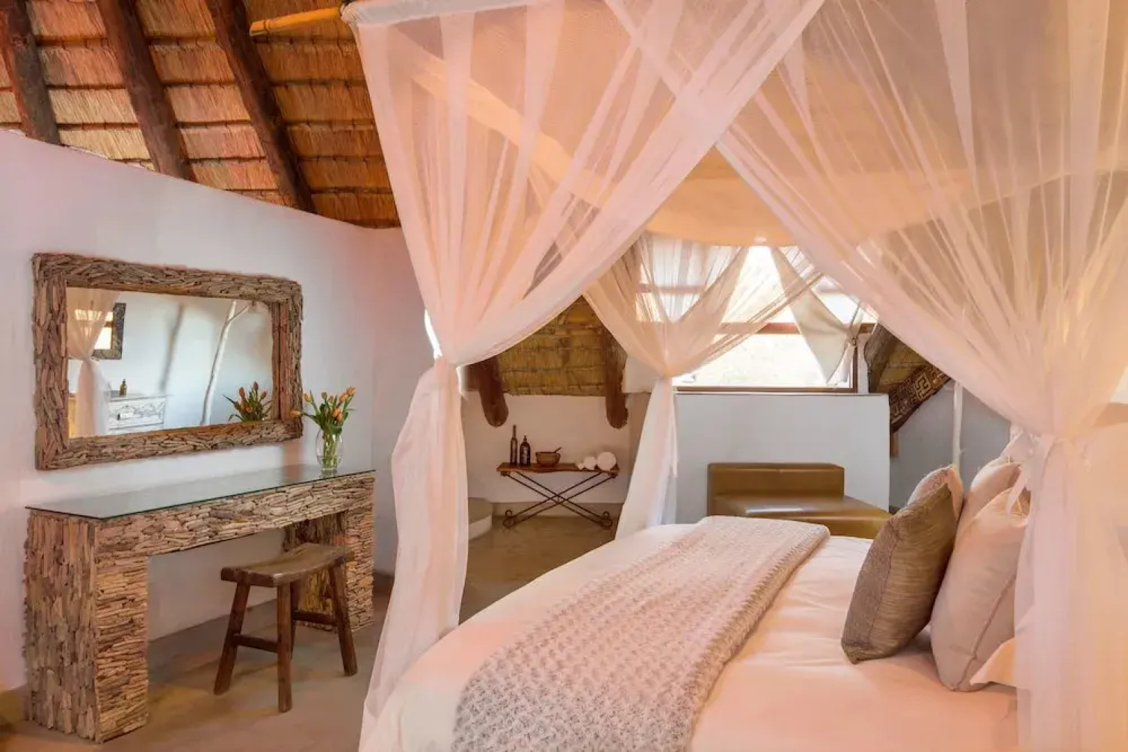 Royal Madikwe Luxury Safari Lodge