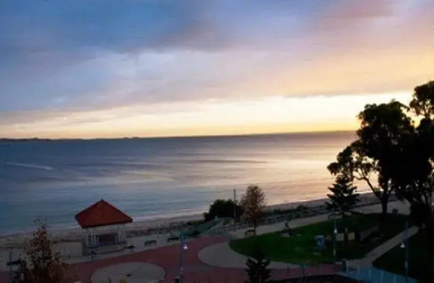 Boardwalk By The Beach Holiday Rental