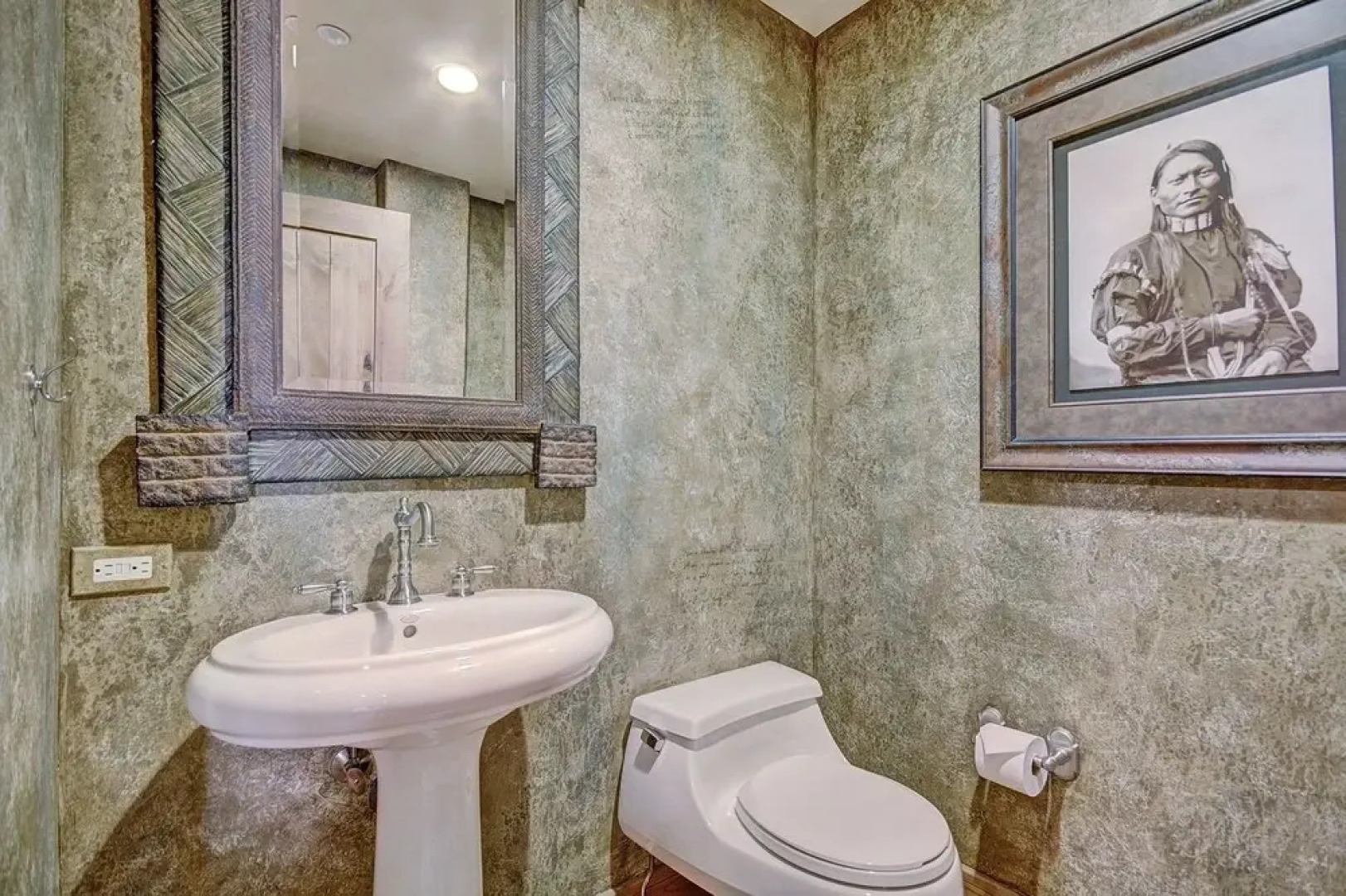 Arrowhead Village A304A