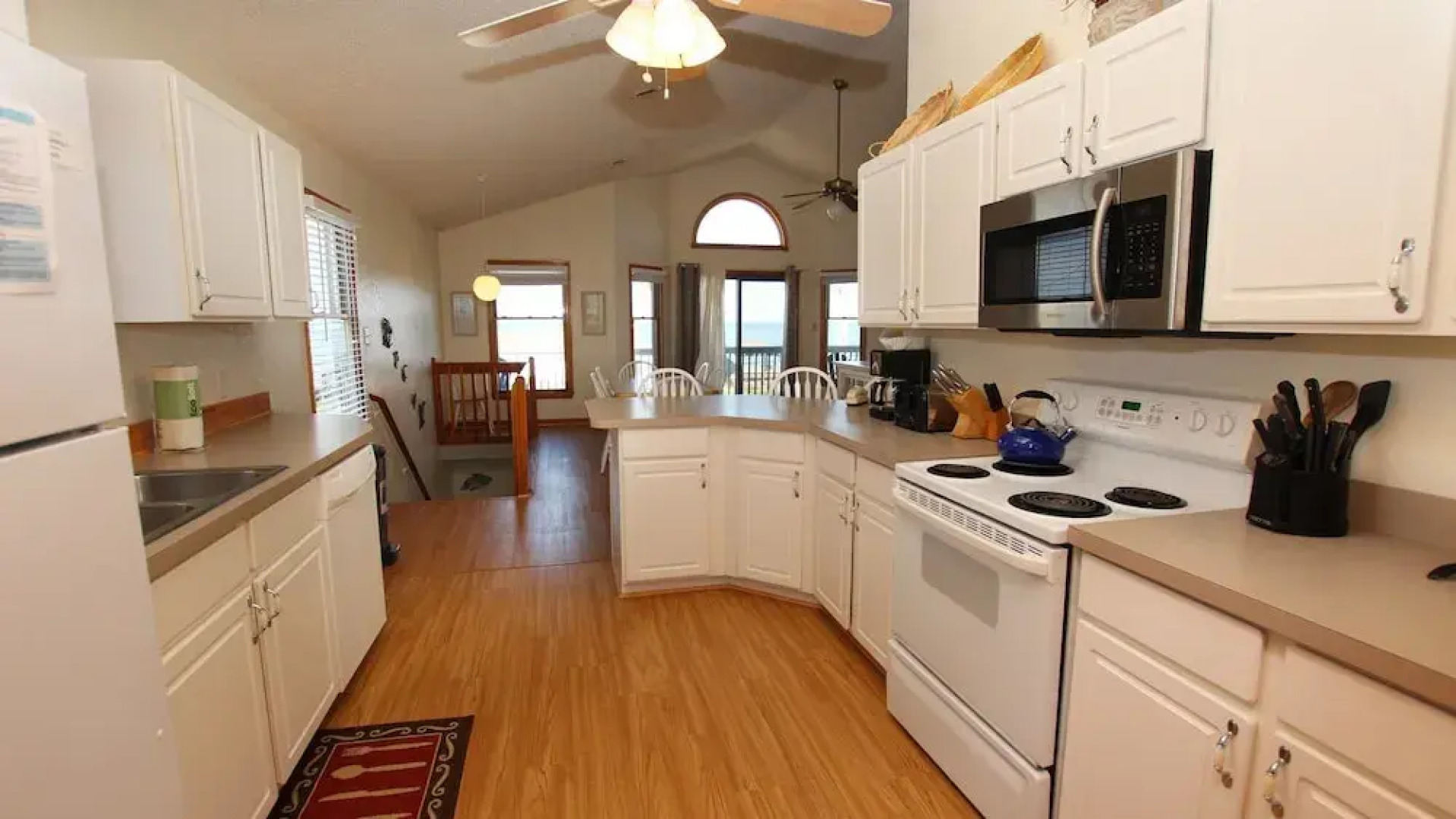 Mor Rays  - 4 Br Home