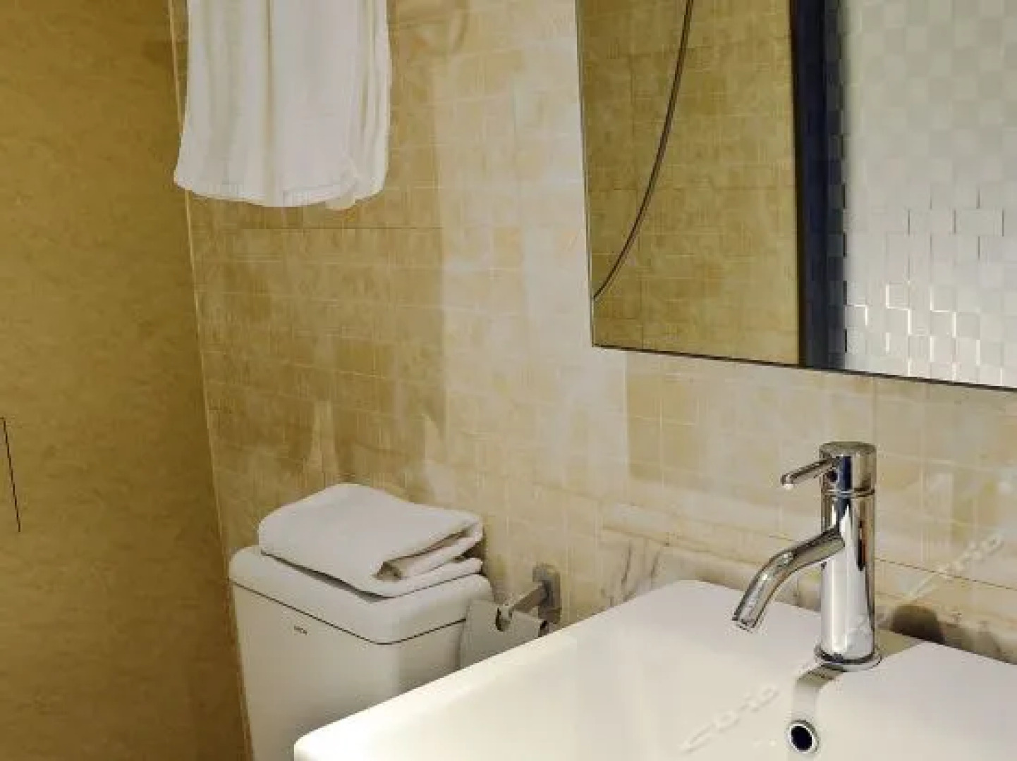 Ming Yue Business Hotel