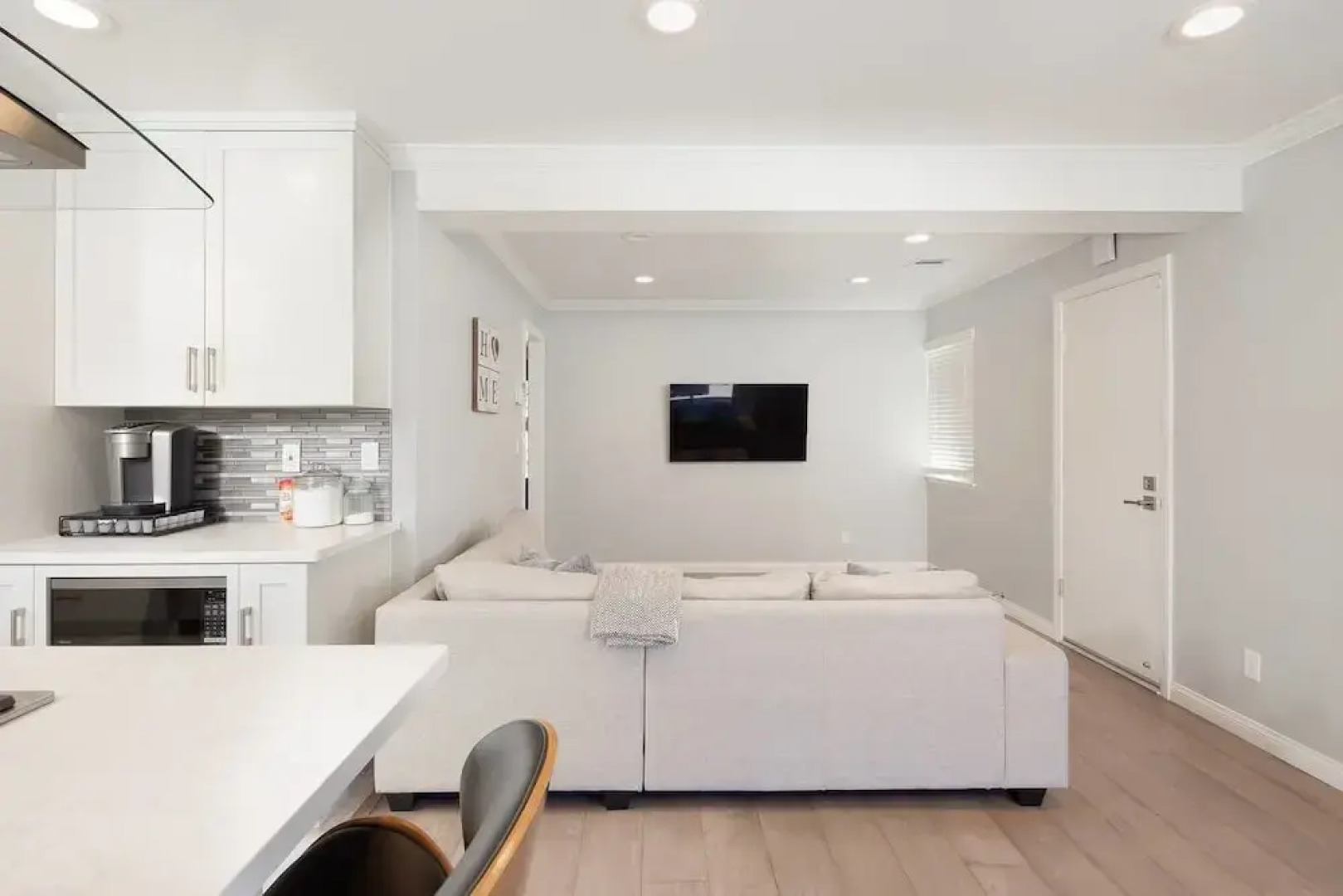 Radiant Estate New Luxury Cali 3 Bd!