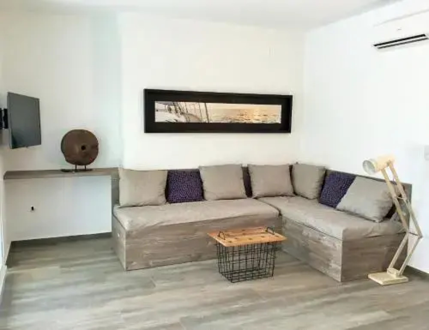 HD Beach House I