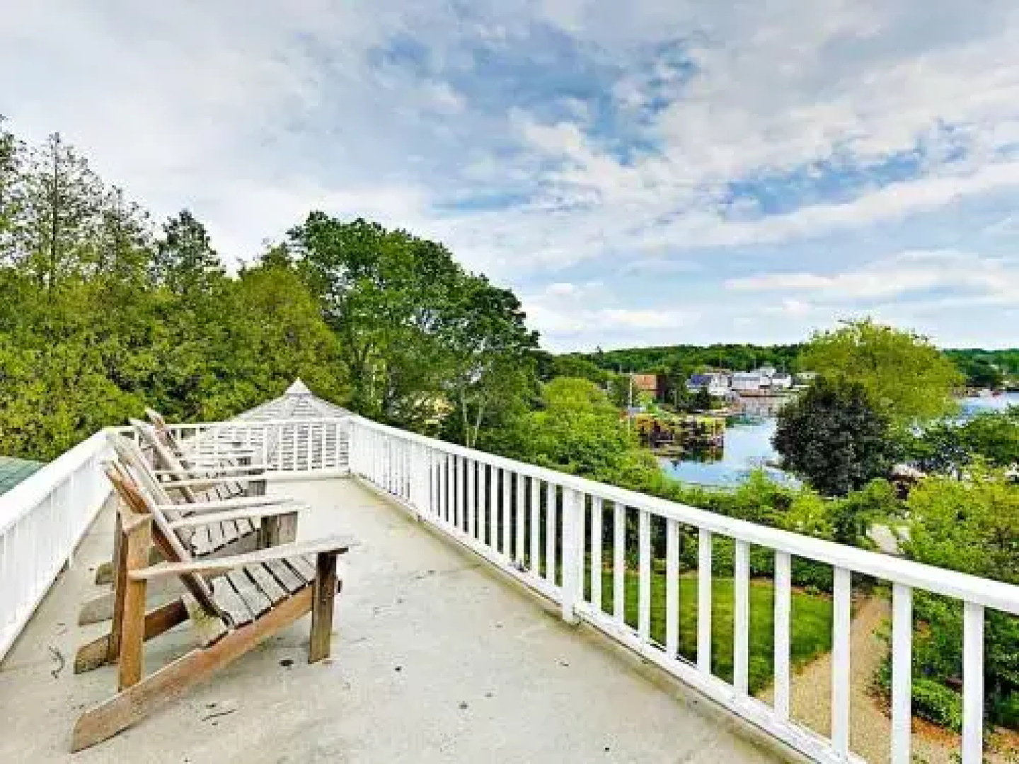 15SRMFRN - 4 Br home by RedAwning