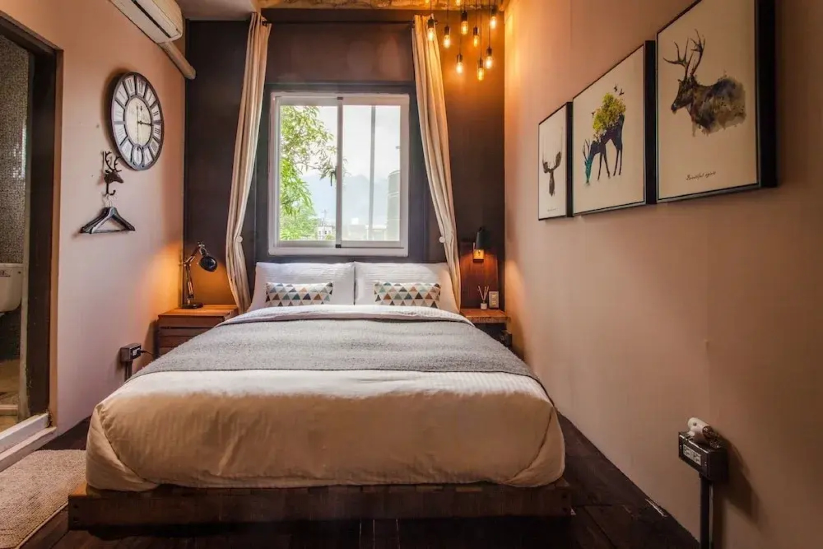 Original About Bed and Breakfast