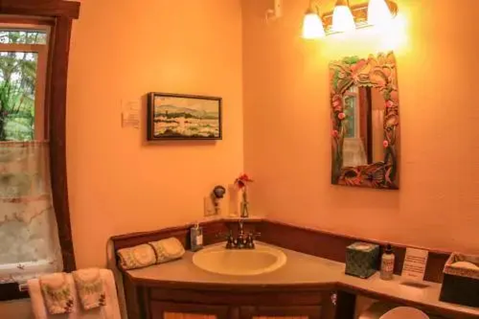 Ferny Hollow: Romantic Rainforest Cottage