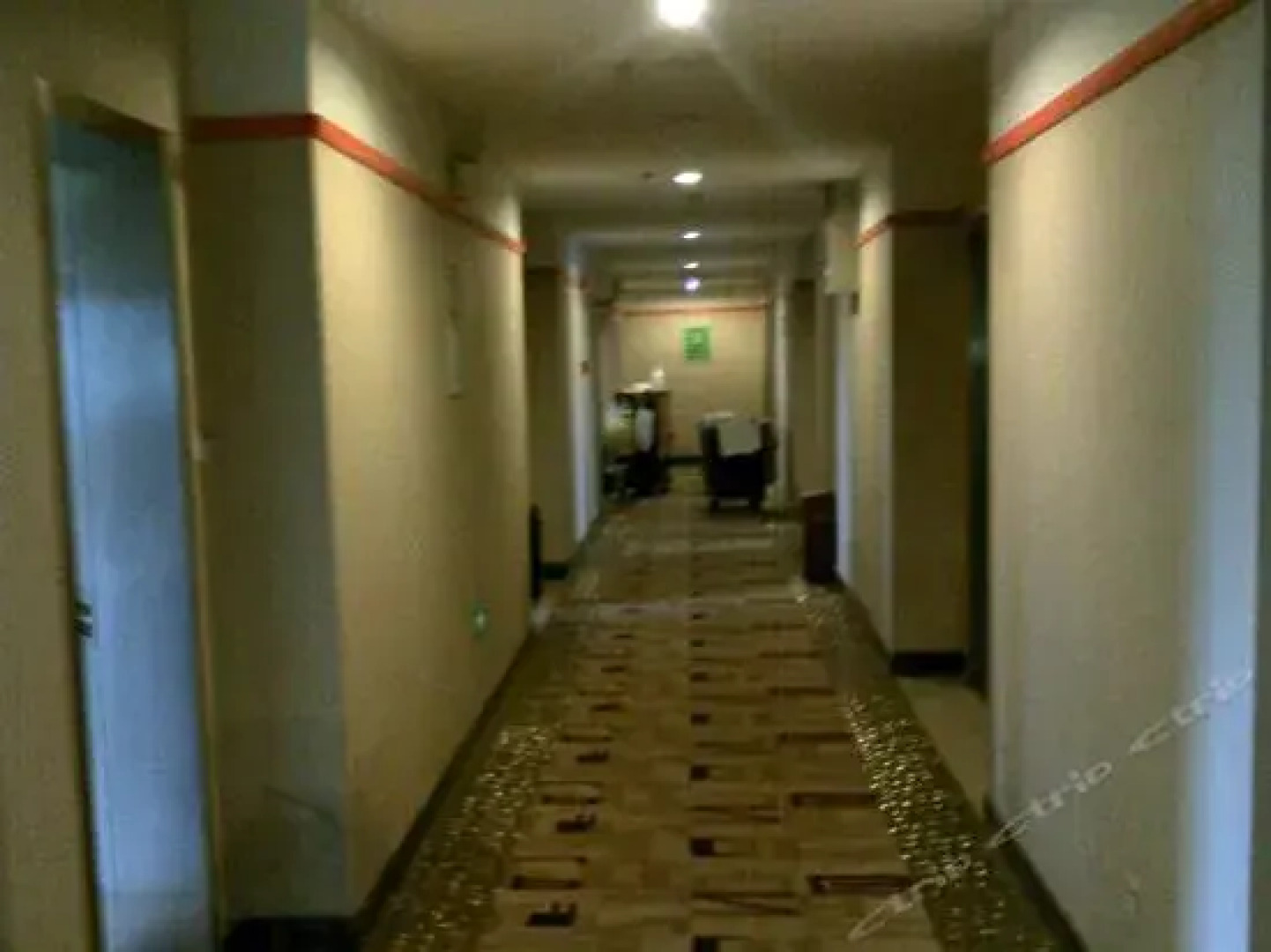 7天连锁酒店(湘潭易俗河白石广场店)