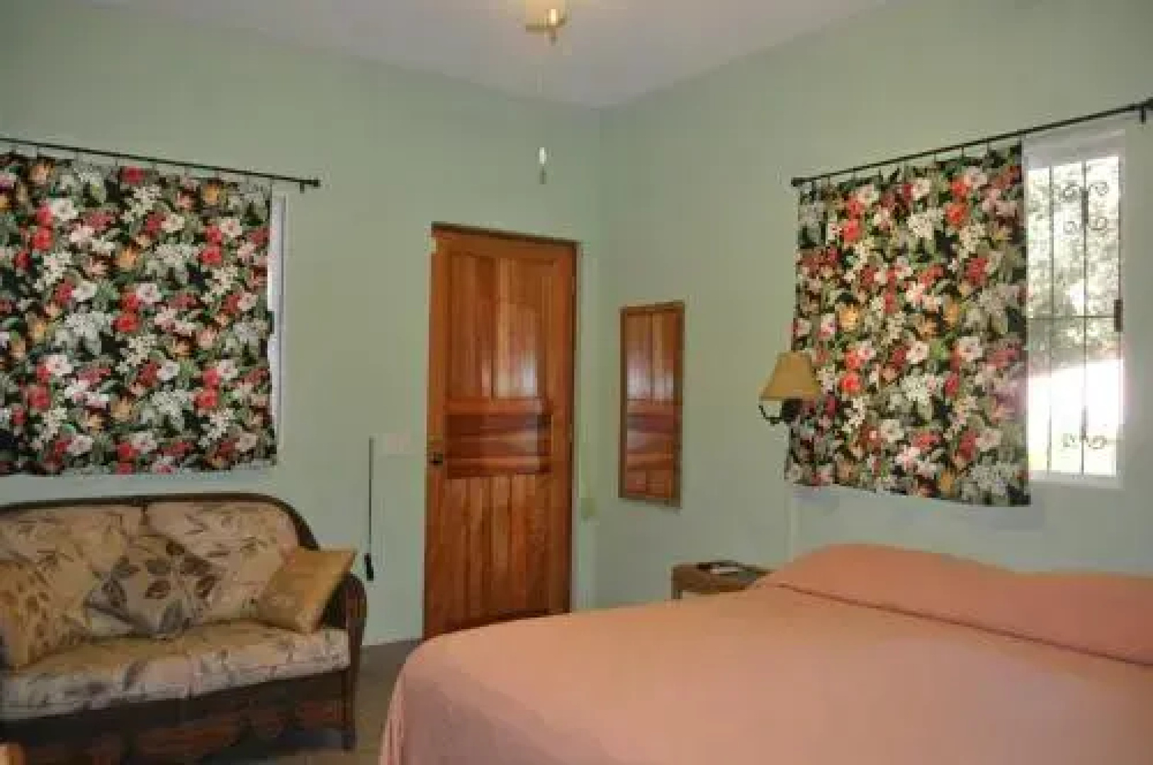 Seaside Inn Roatan