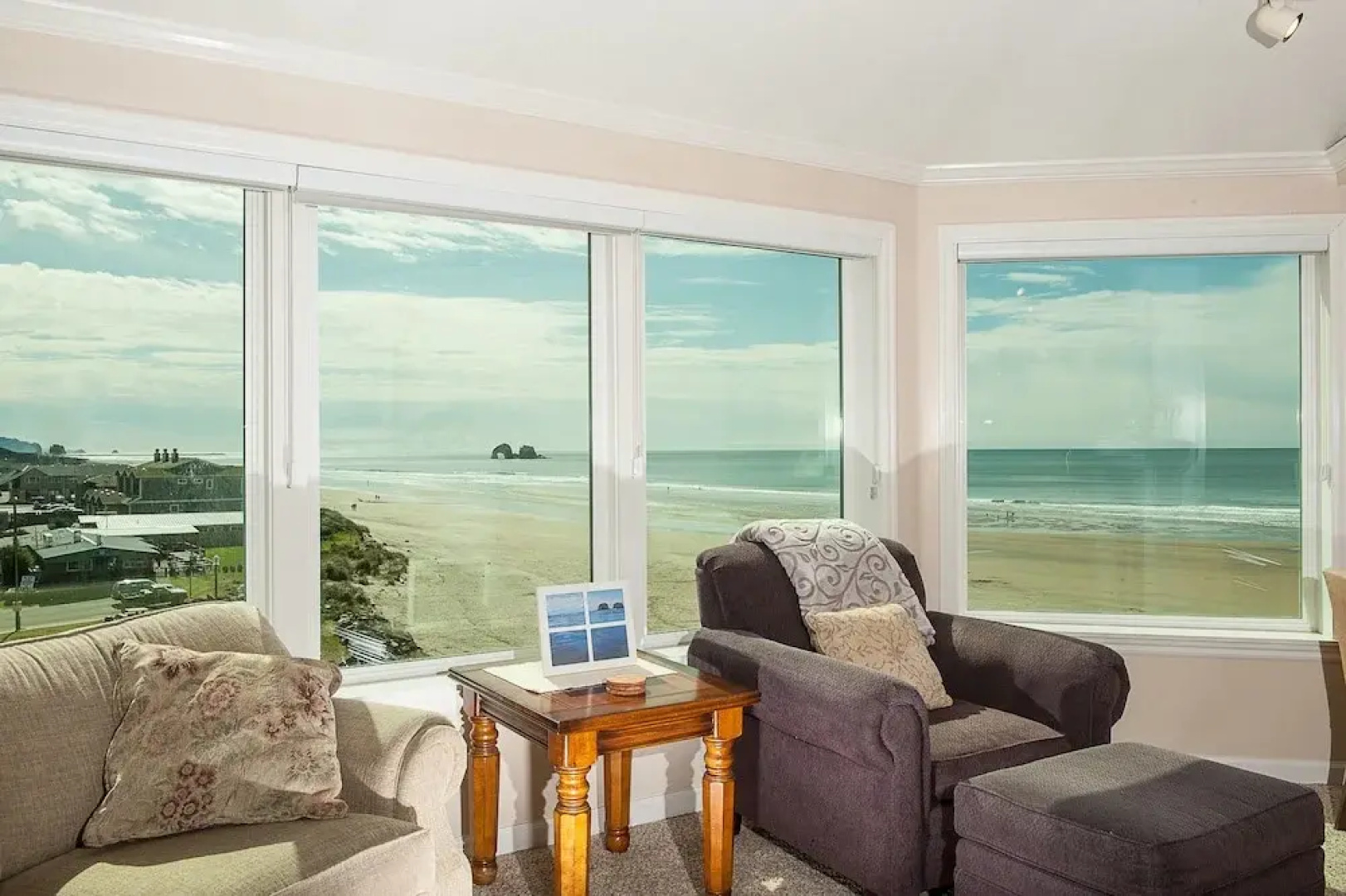 Seaview Condos 403 2 Br by RedAwning