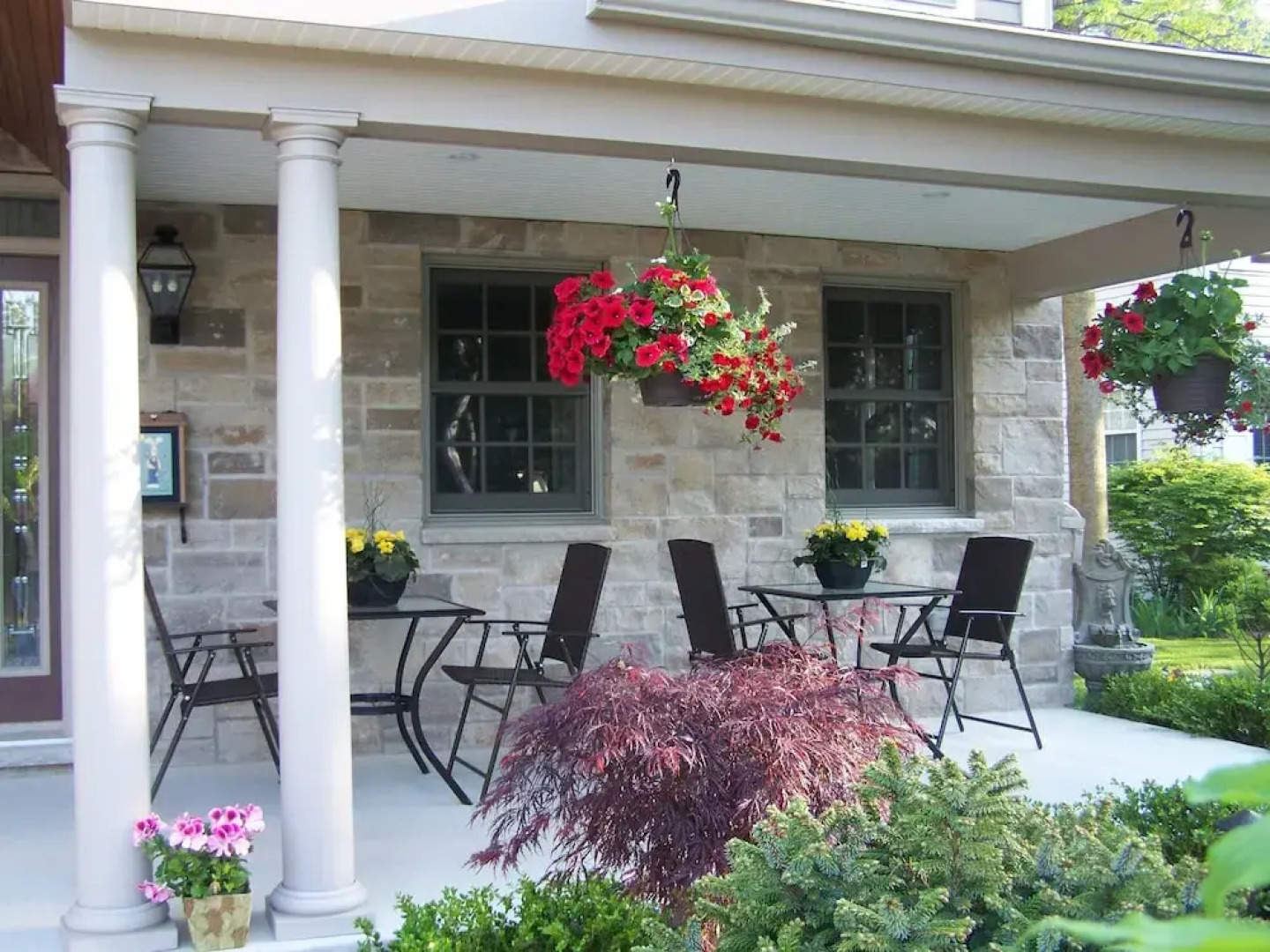 The Porch and Pillow