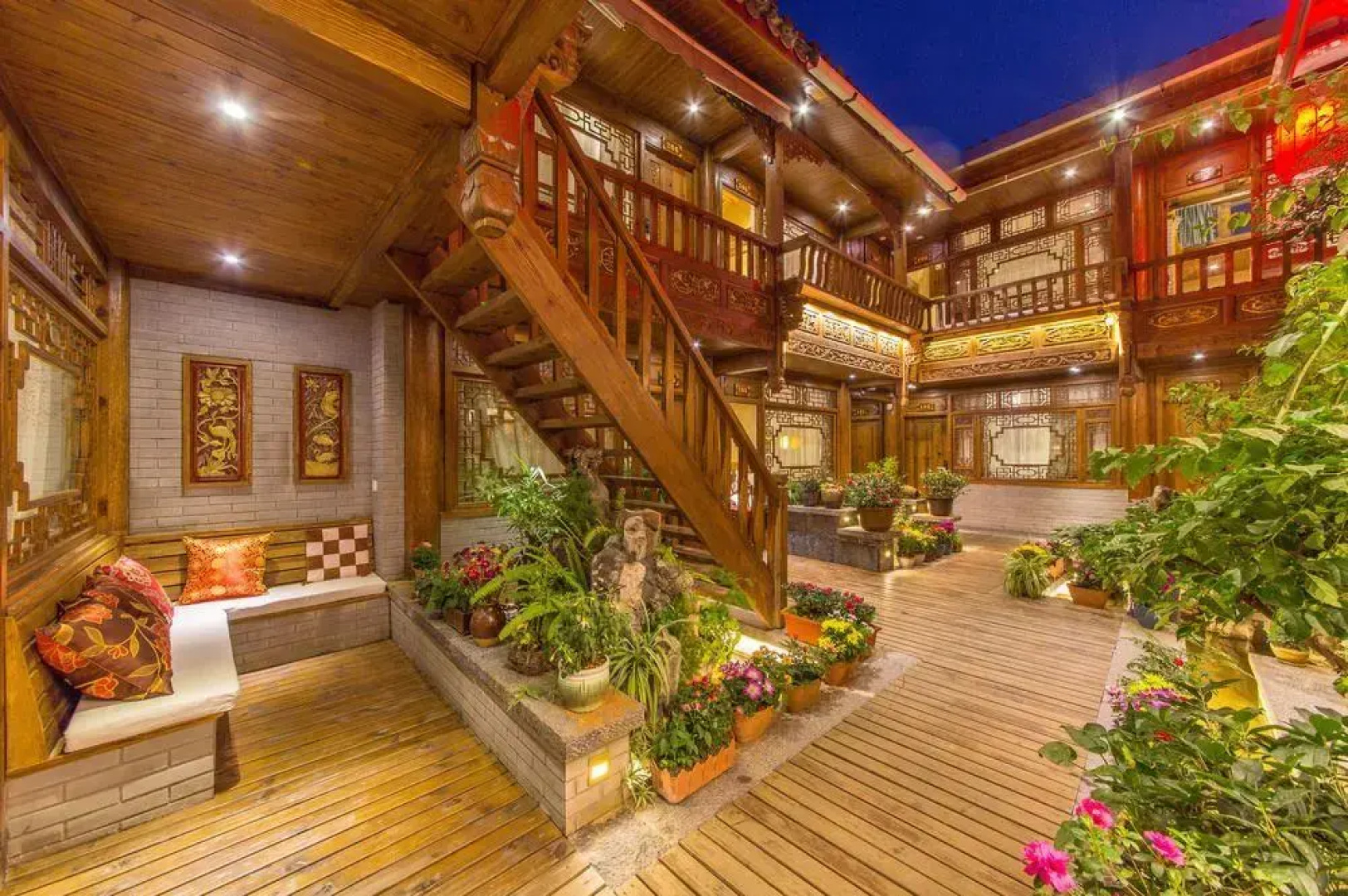 Love On Lijiang Boutique Inn