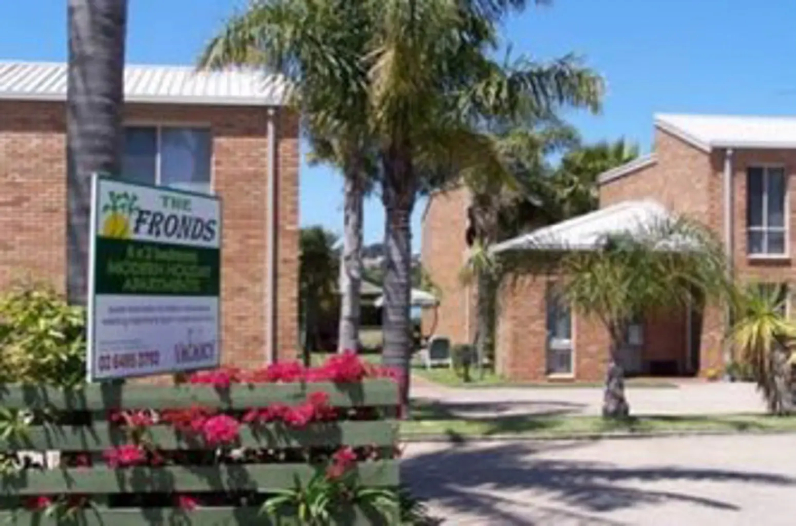 Fronds Holiday Apartments