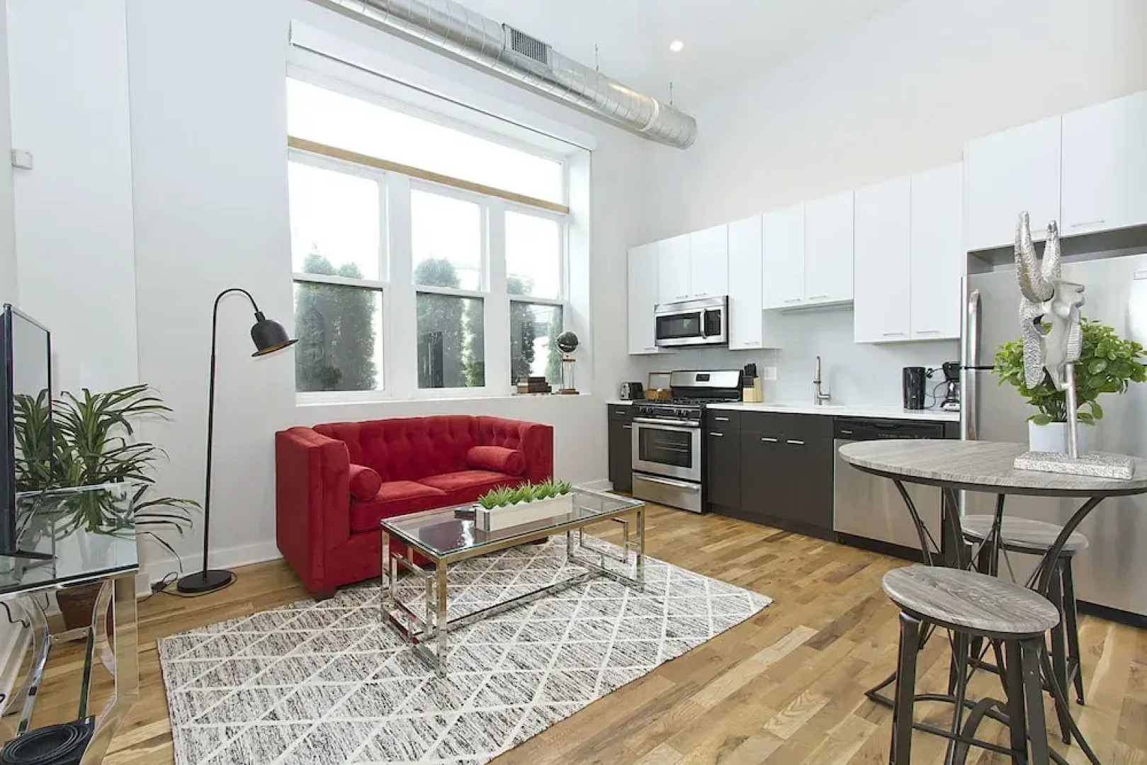 Sophisticated 1BR in Wicker Park by Sonder