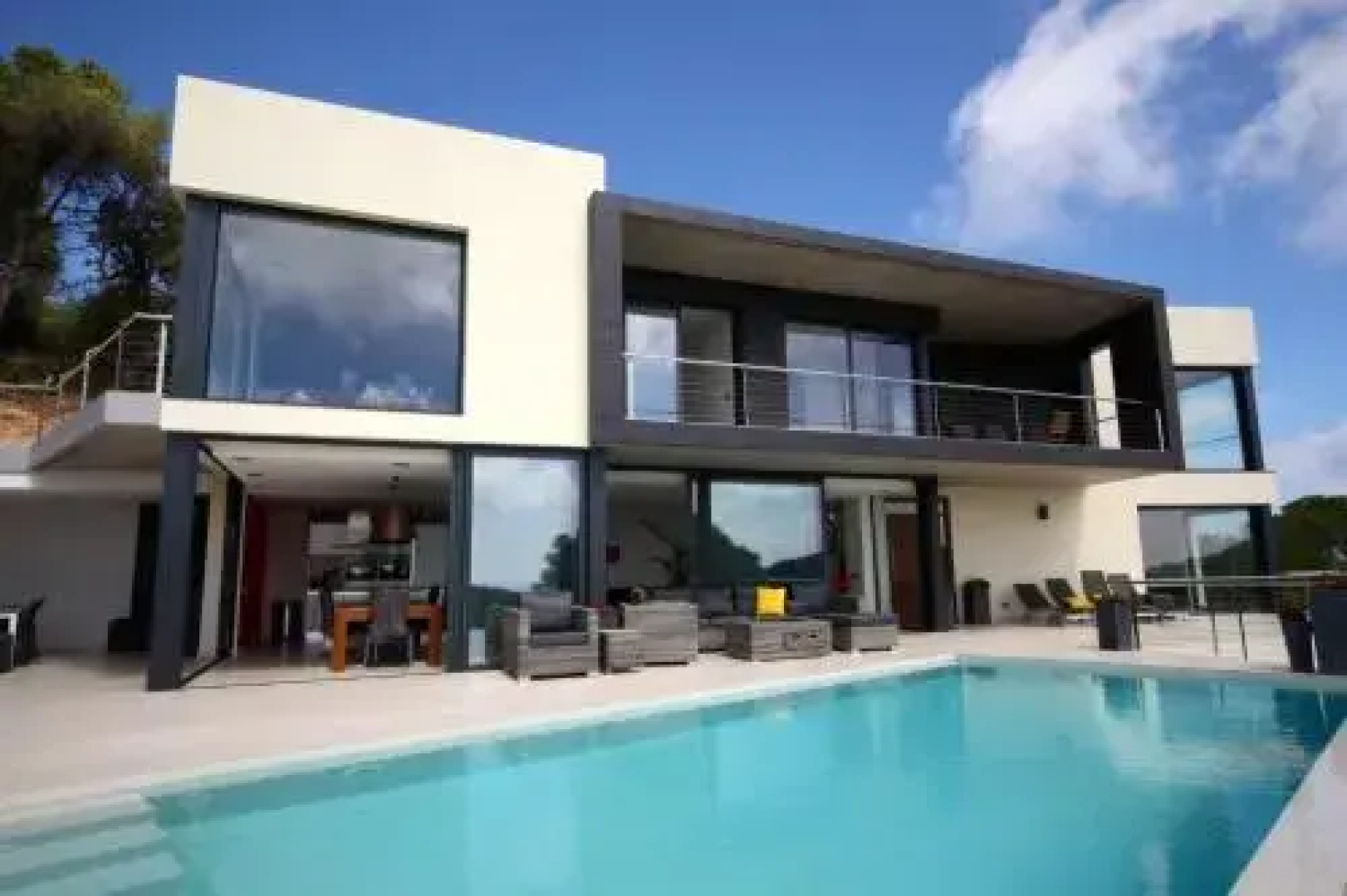 Villa La Riviera