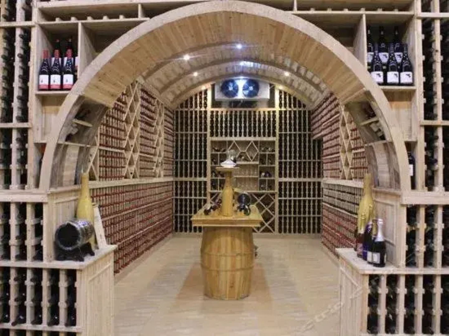 Yichang Changyang North Island Hotel