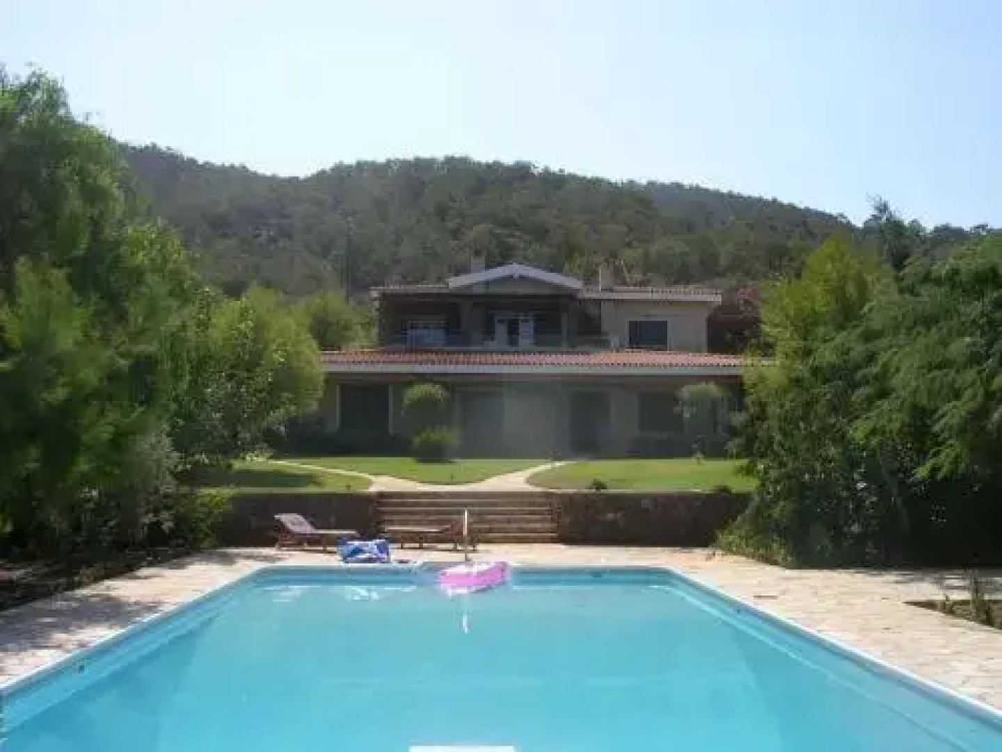 Pomos Villa