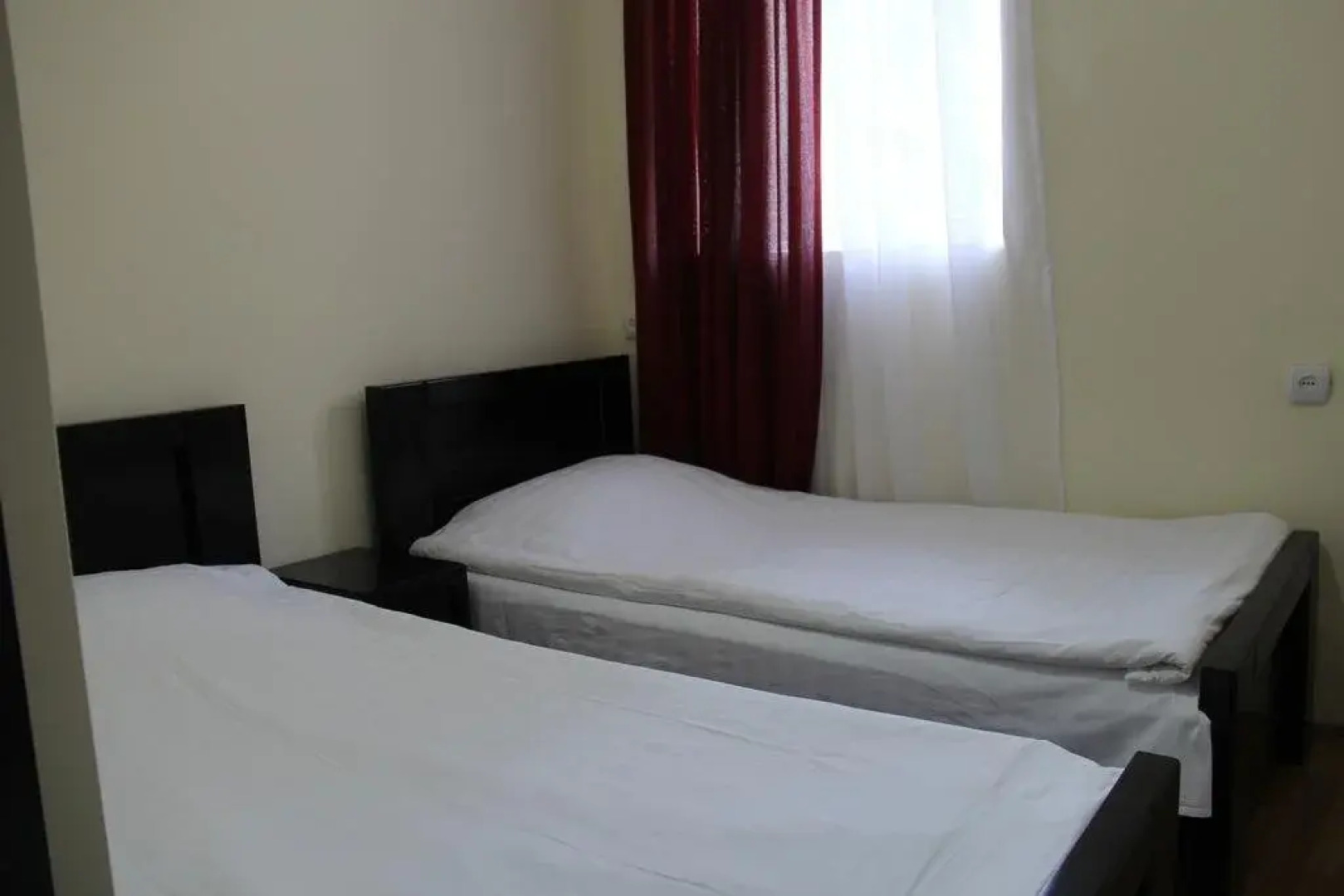 Lomari's Guest House