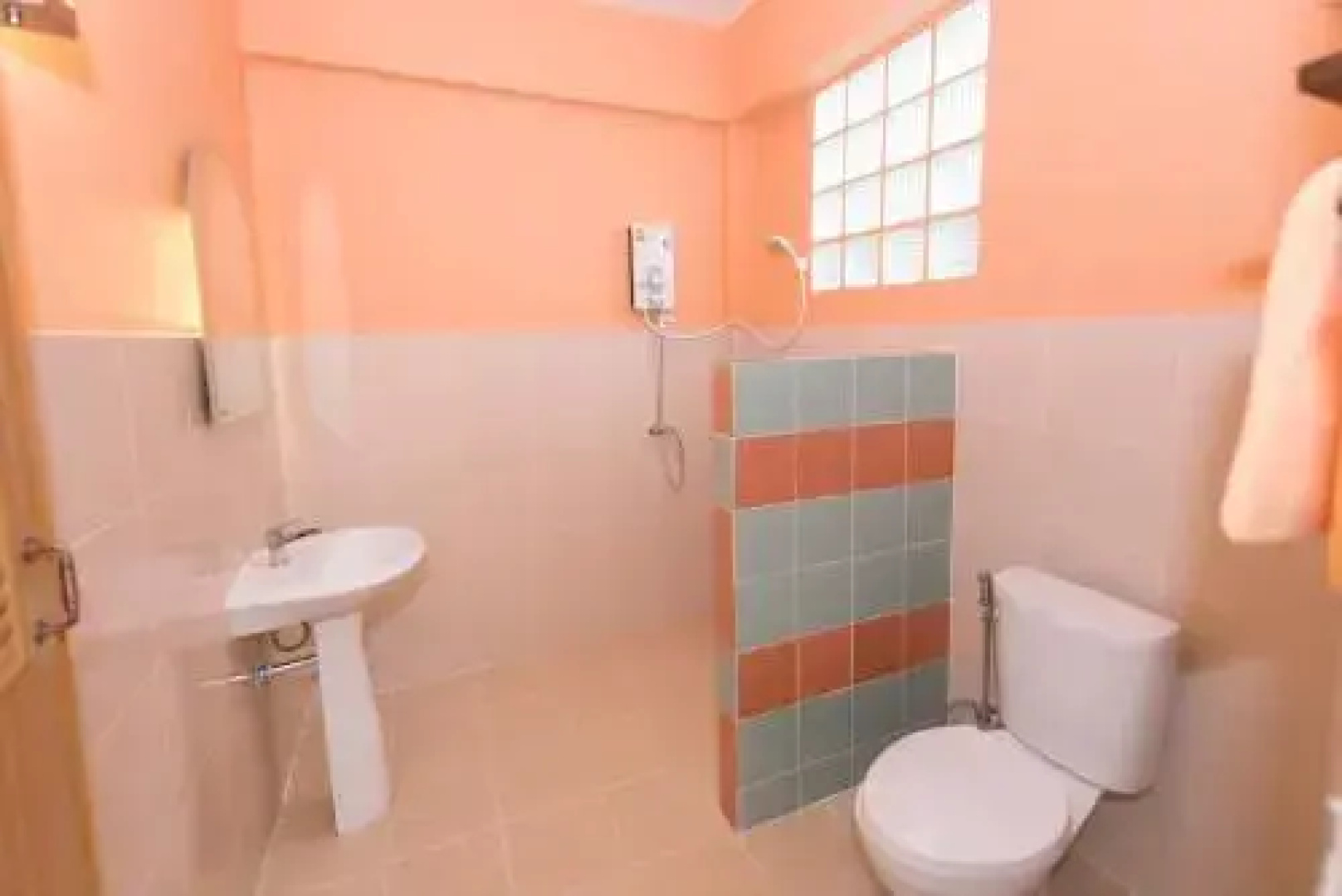 Janrassamee Home Stay