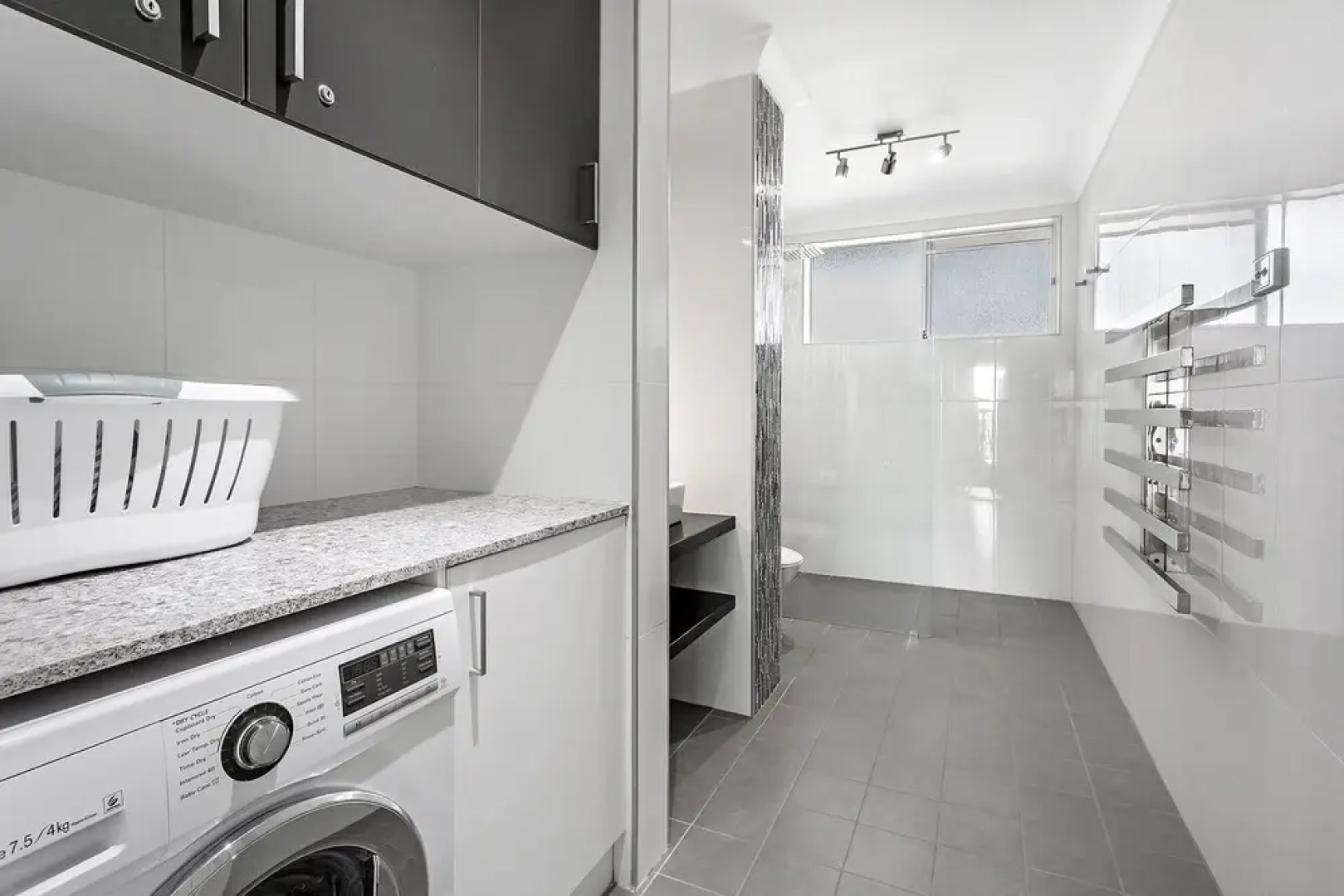 Ronald Avenue, Sundeck,  Unit 08, 51