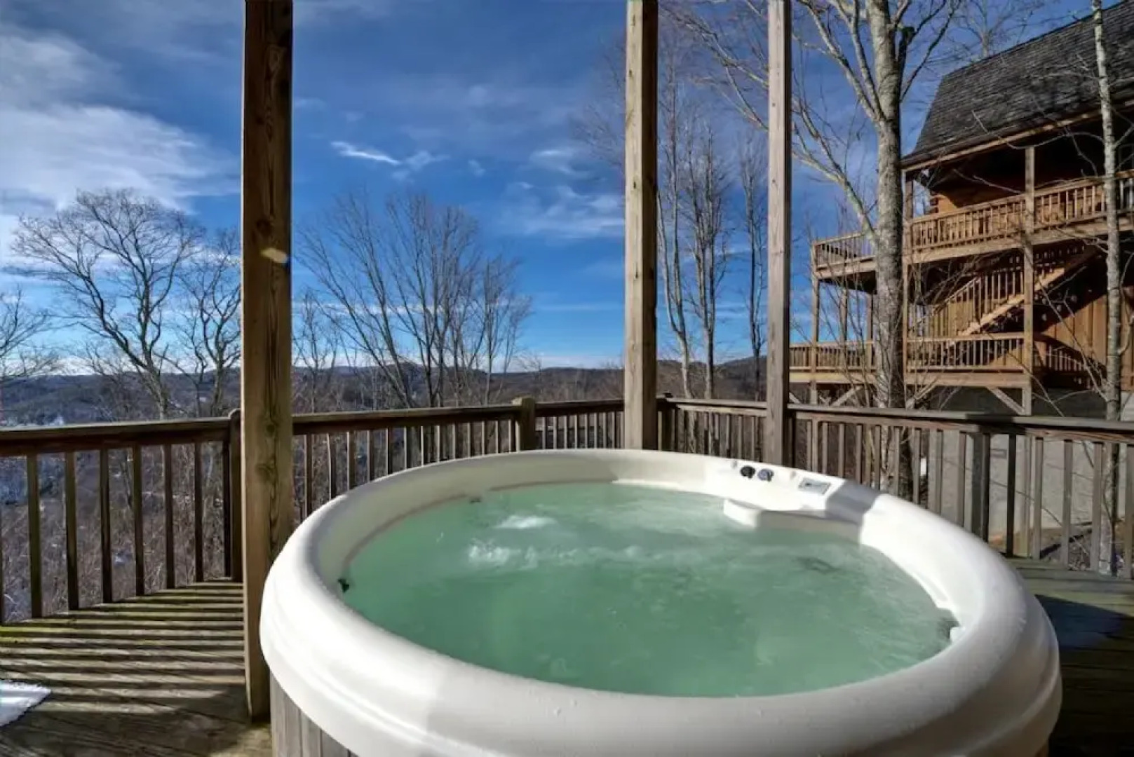 All Decked Out - 4 Br Cabin