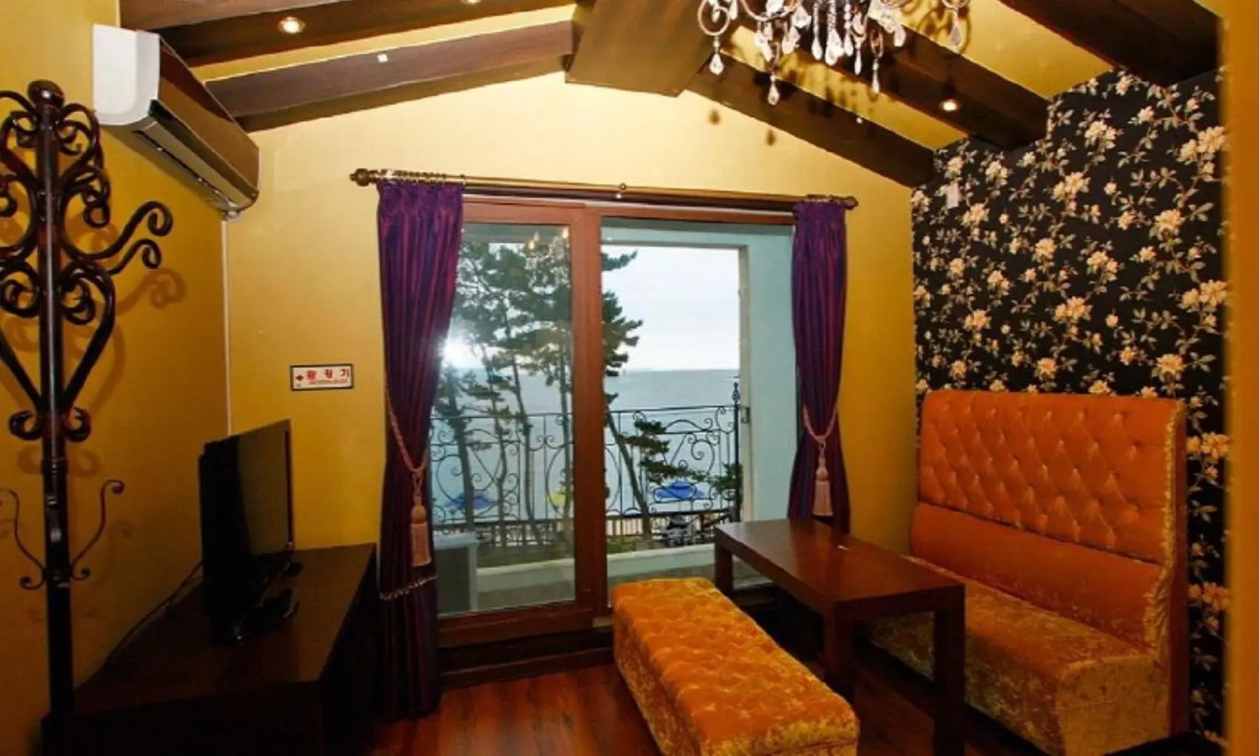 Marina Beach Pension