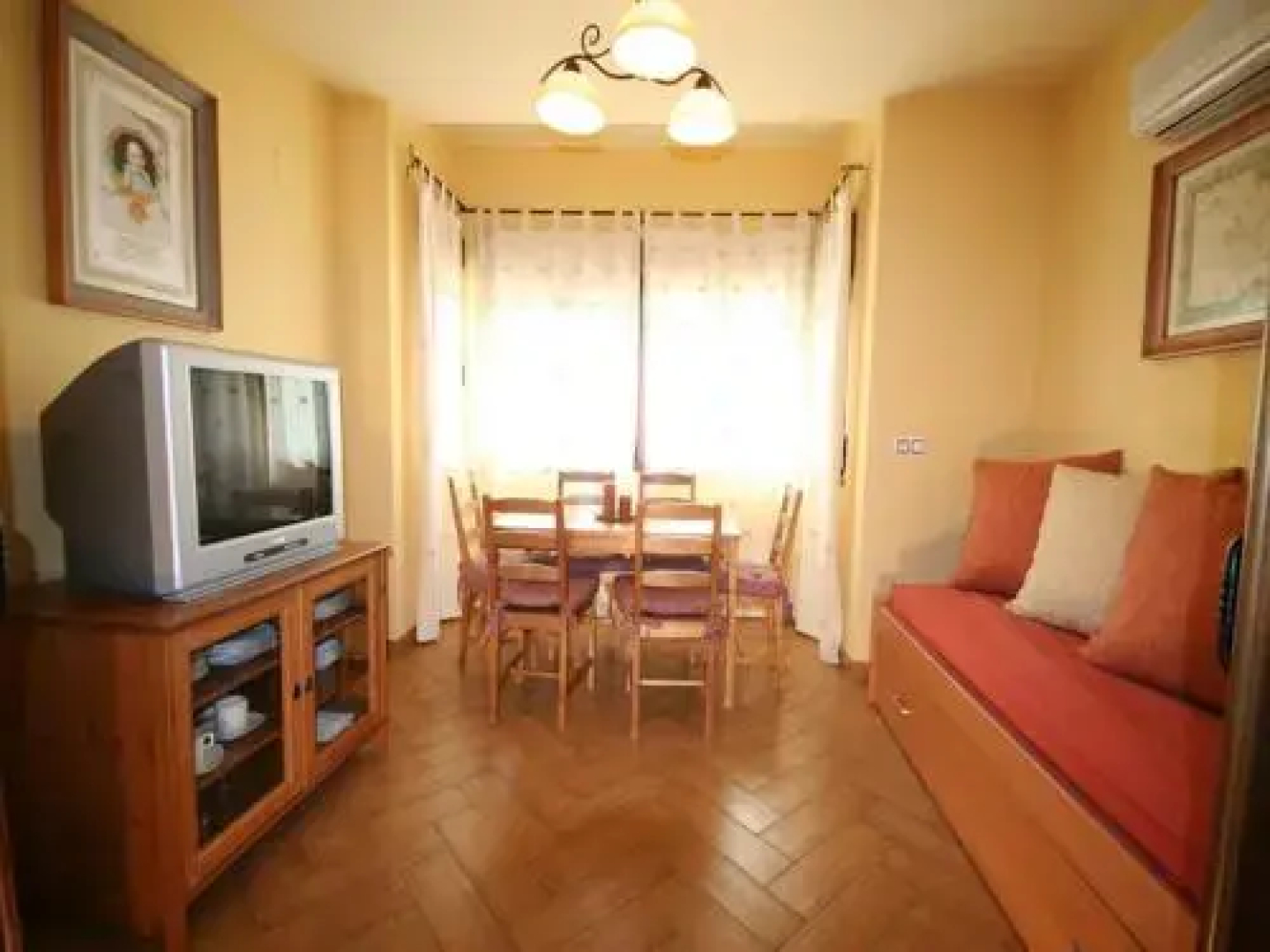 Apartamentos Rurales La Platea