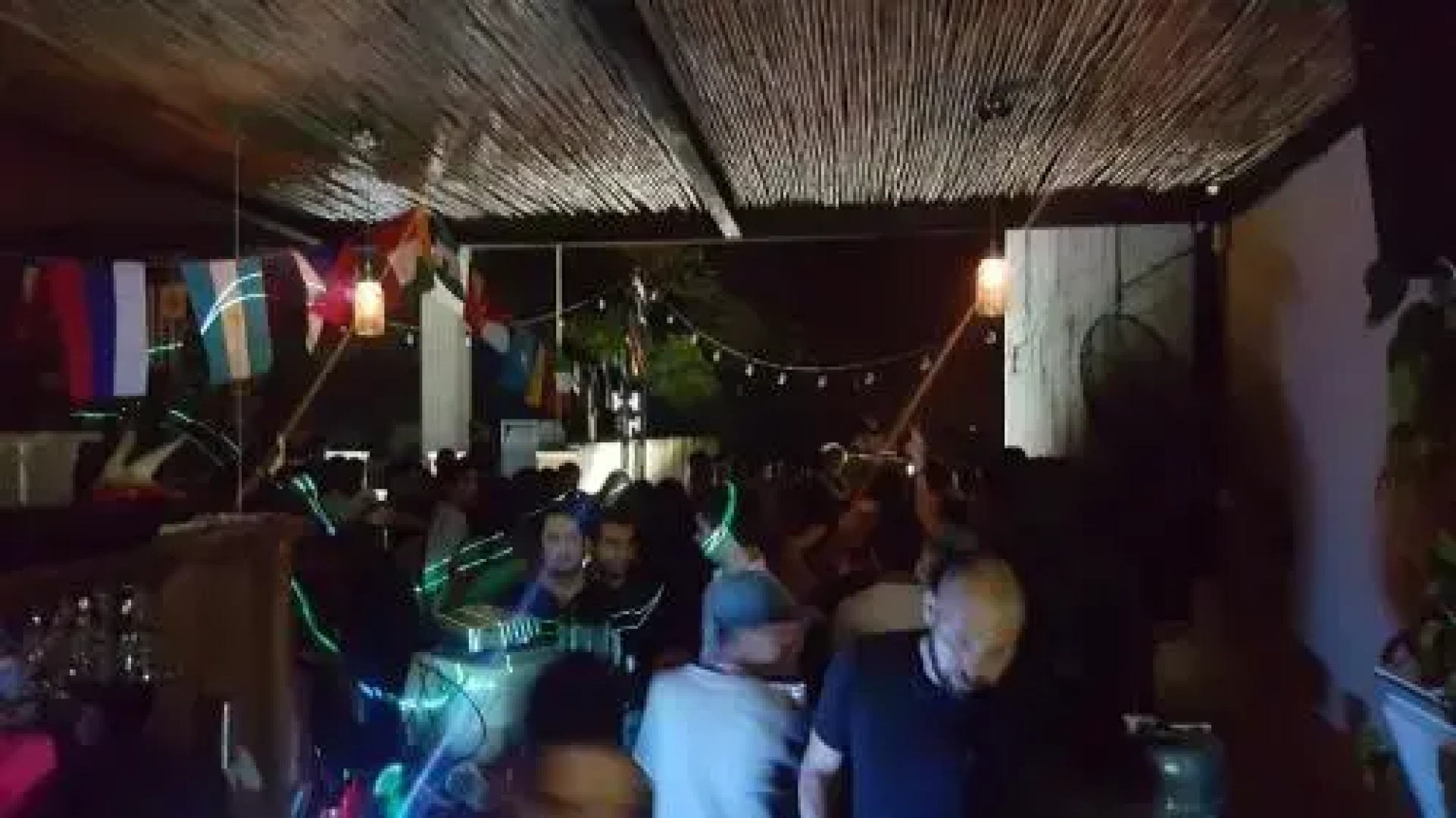 Backpackers Hostel & Cocktails