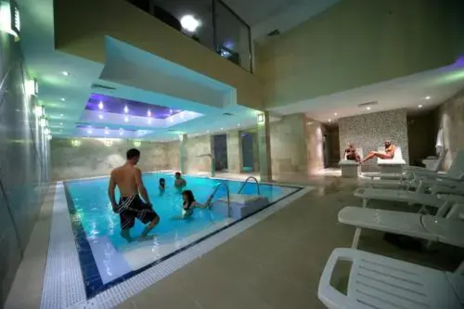 Apartments Feniks by Renters
