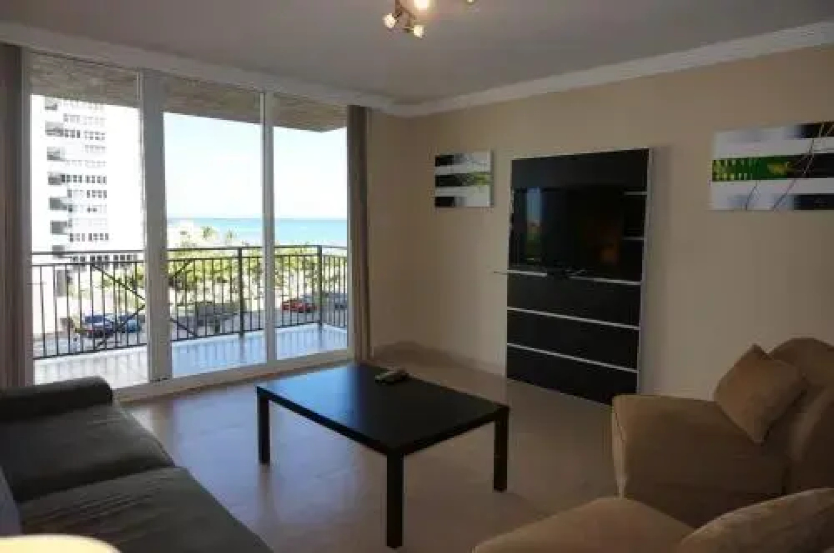 2080 Condominium On The Beach