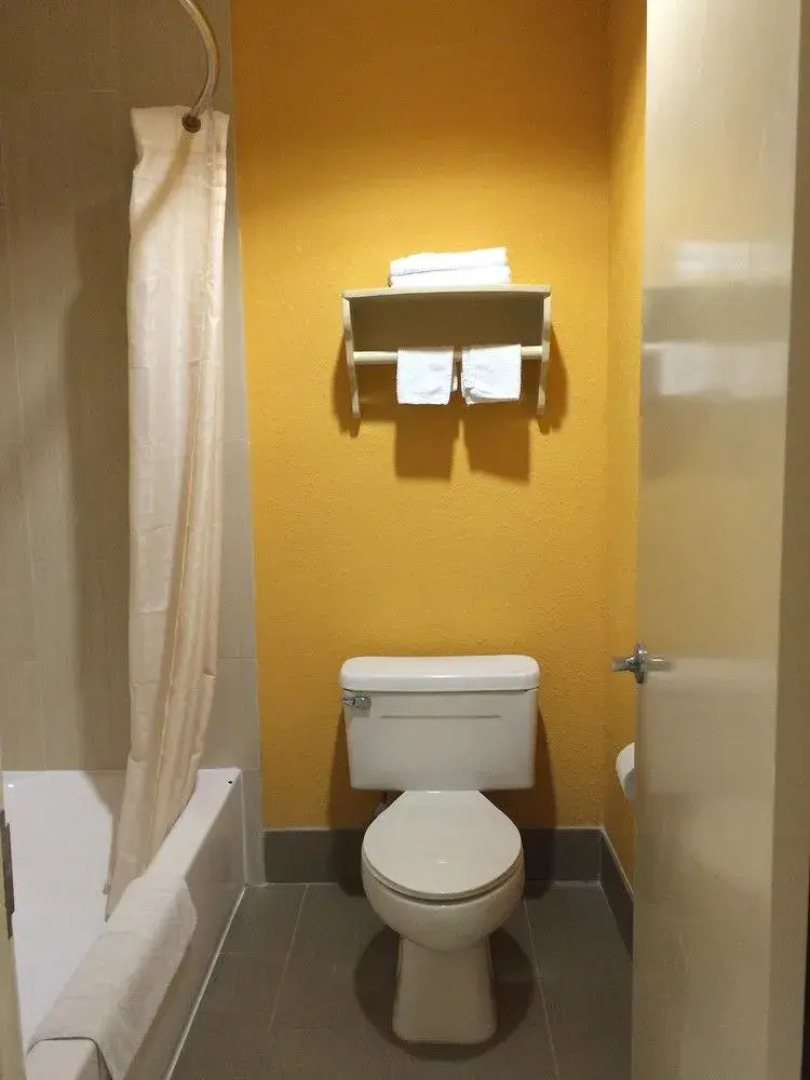 Select Inn & Suites Houston