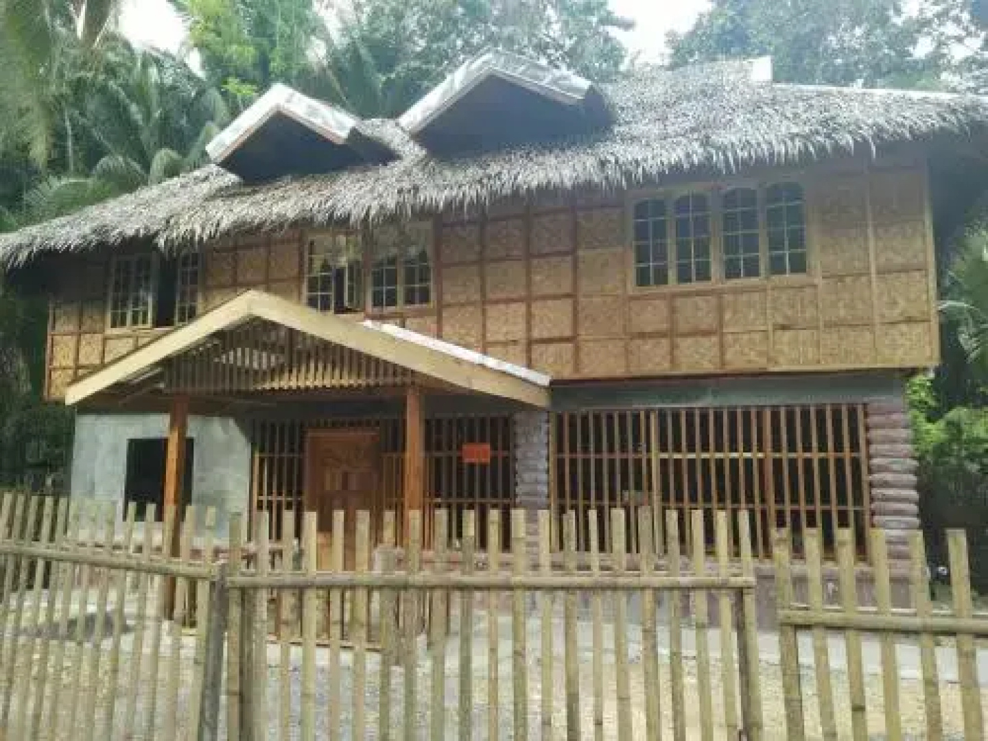 Loboc Backpakers Inn
