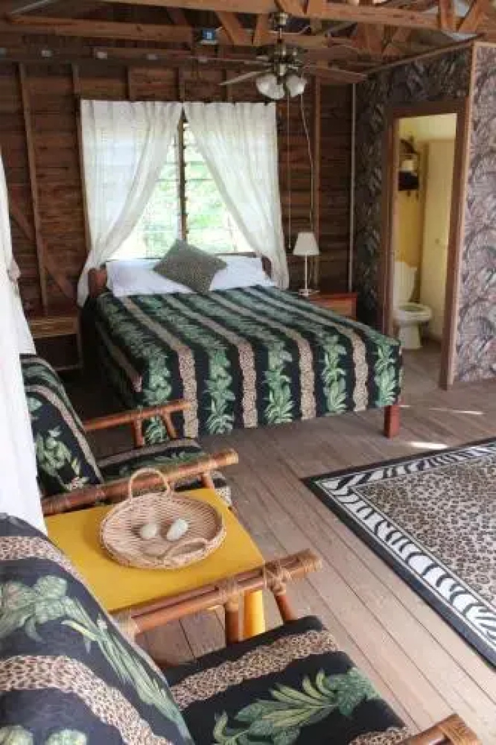 High Tide Guest House Cabanas