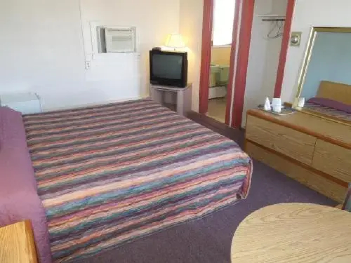 Taffy Motel