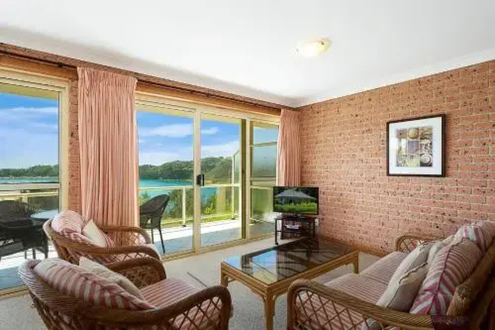 Grand Pacific 1 - Unit 4