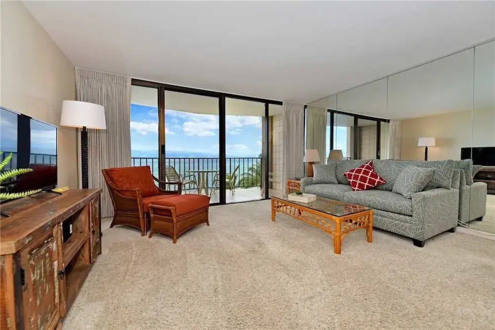 Valley Isle 609 by RedAwning